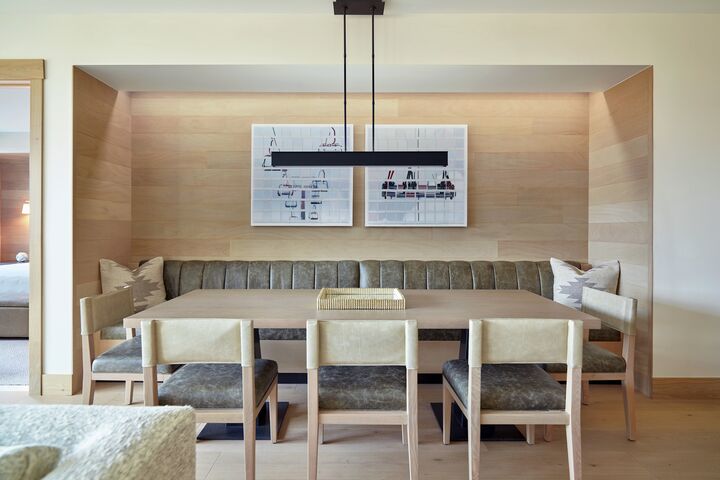Cirque 2 Bdrm Den Residence - Dining Area