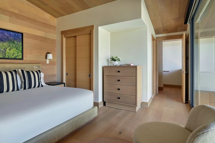 Cirque 2 Bdrm Penthouse Loft - Master Loft Bedroom