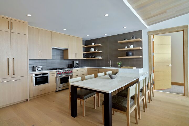 Cirque 3 Bdrm Den Penthouse - Kitchen