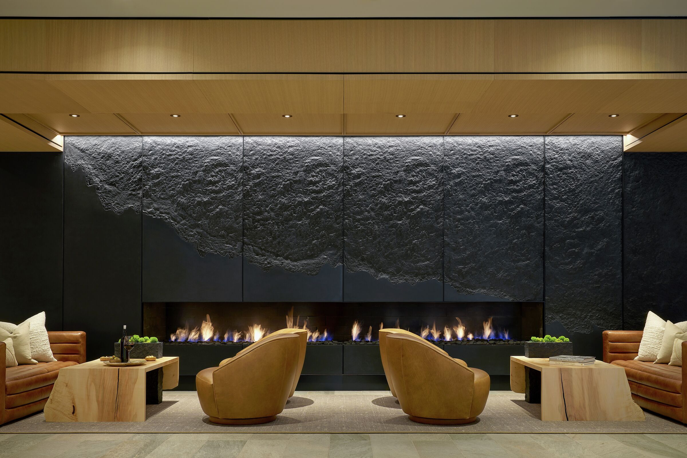 Pinnacle Lobby
