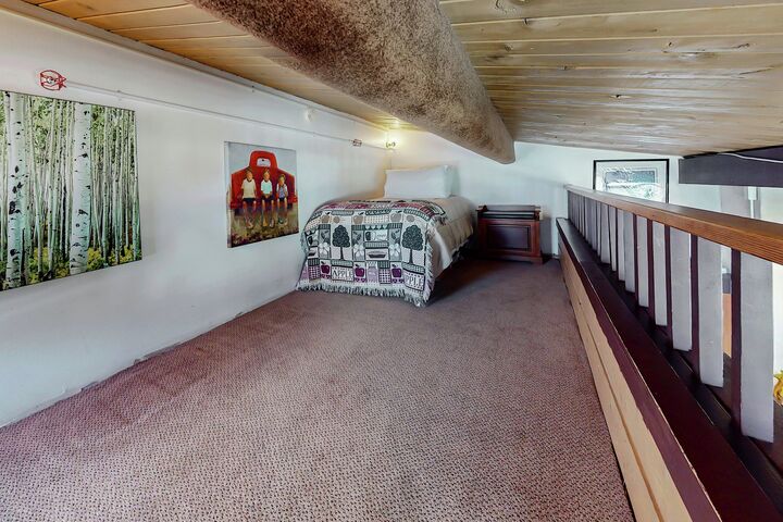 #J9 - Studio Loft Bedroom