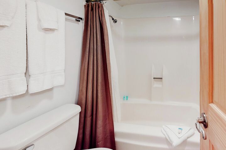 Studio Bathroom