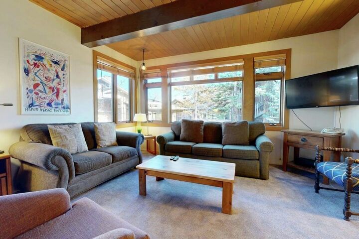 #L4 - Studio Living Area