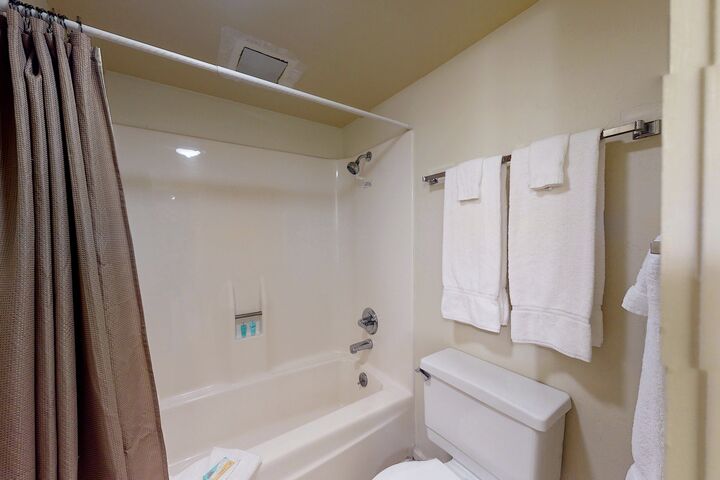 #L7 - Bathroom