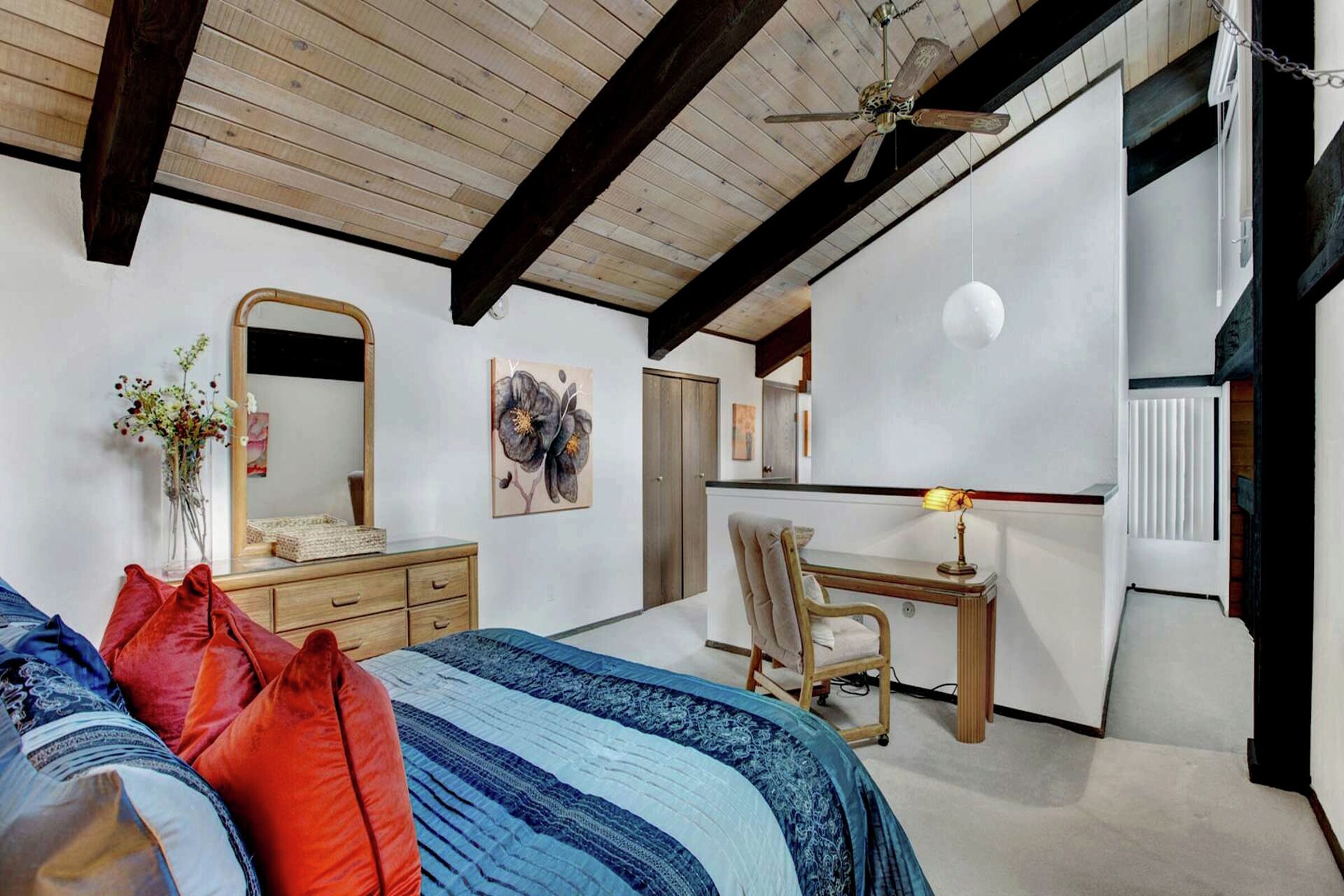 #B3 - Loft Bedroom