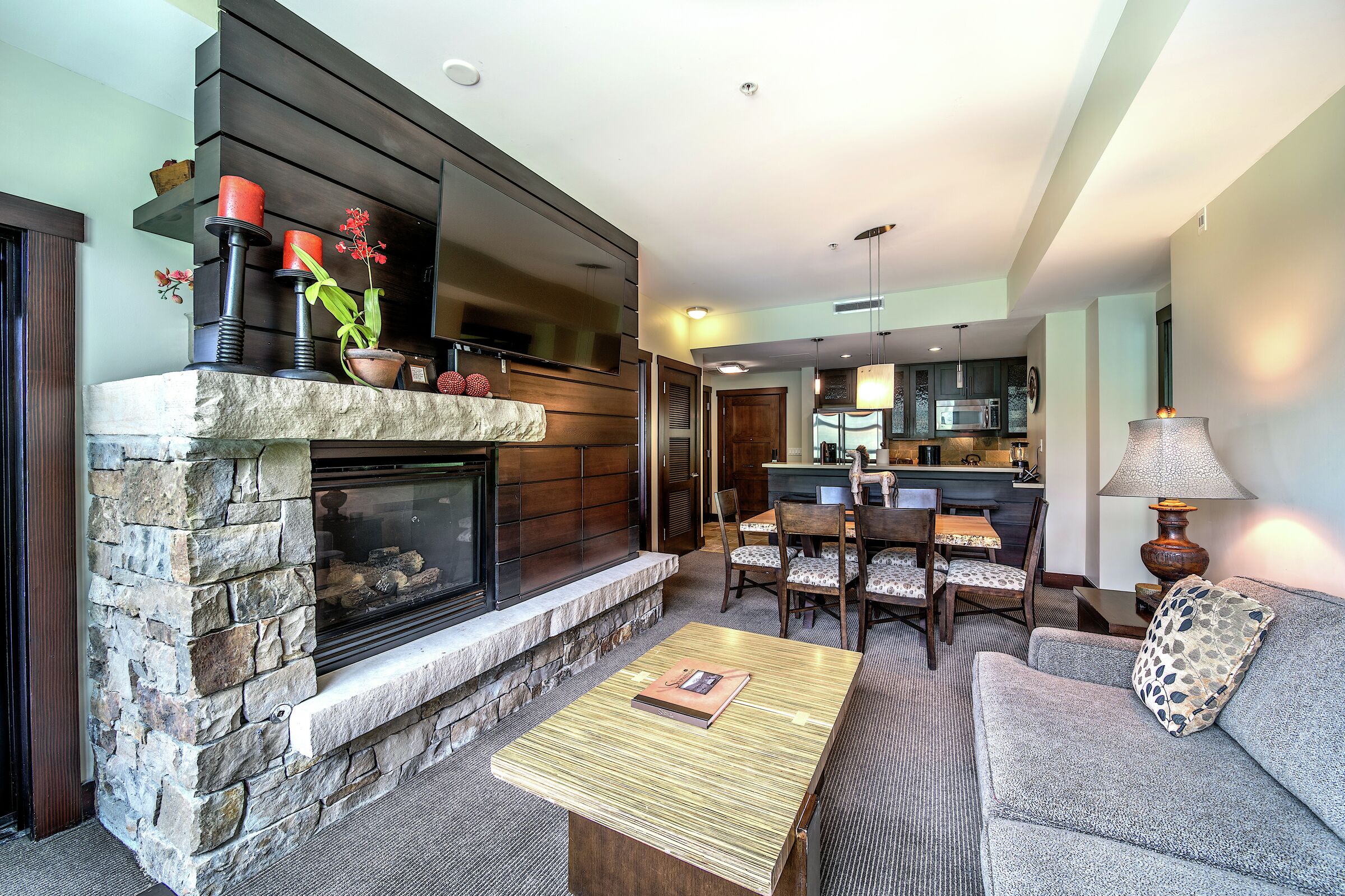 #2207 - Living Area