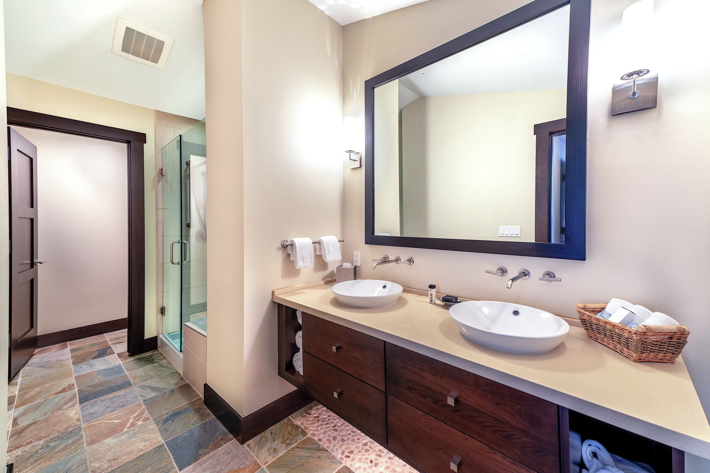 #2305 - Bathroom