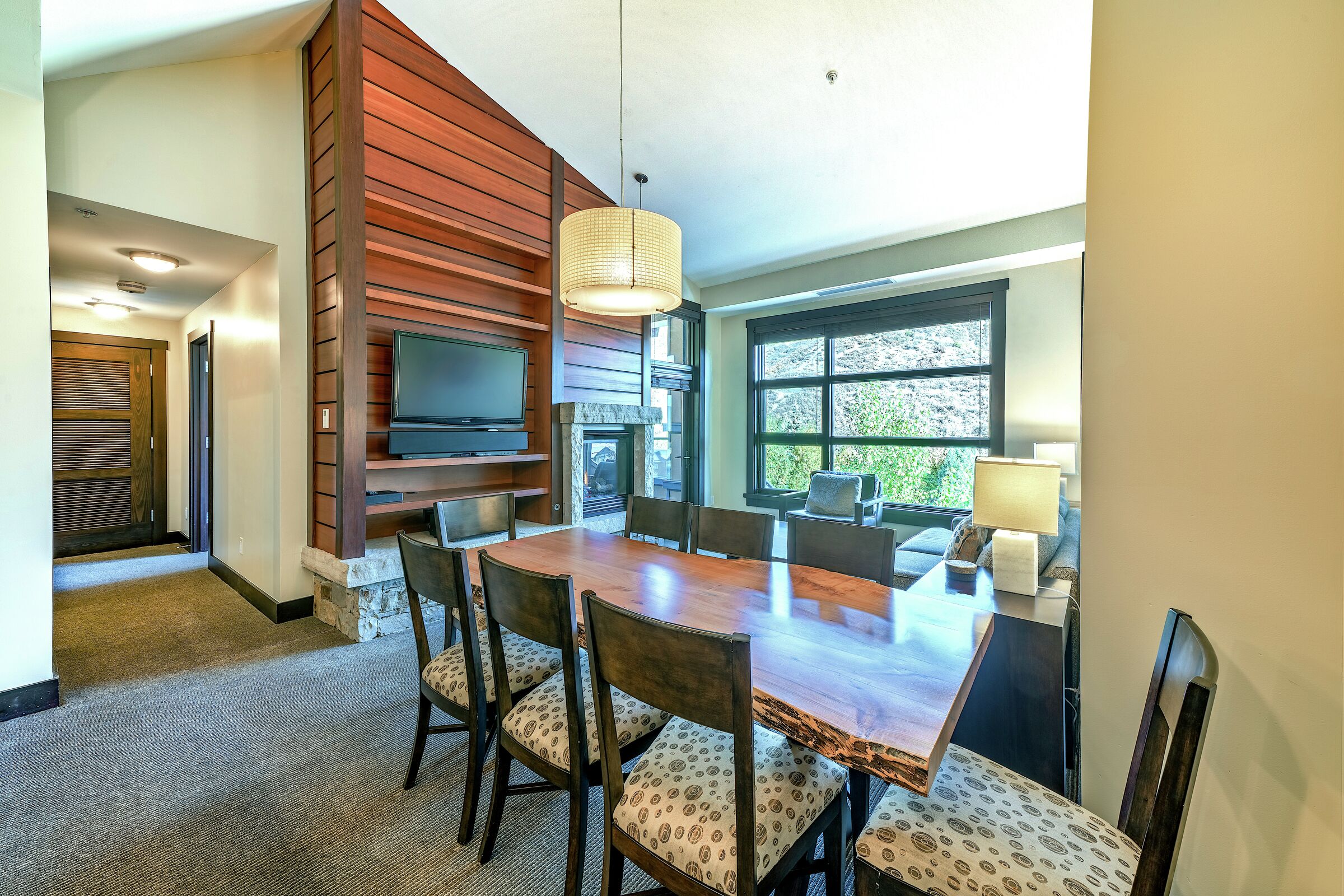 #2305 - Living Room & Dining Room