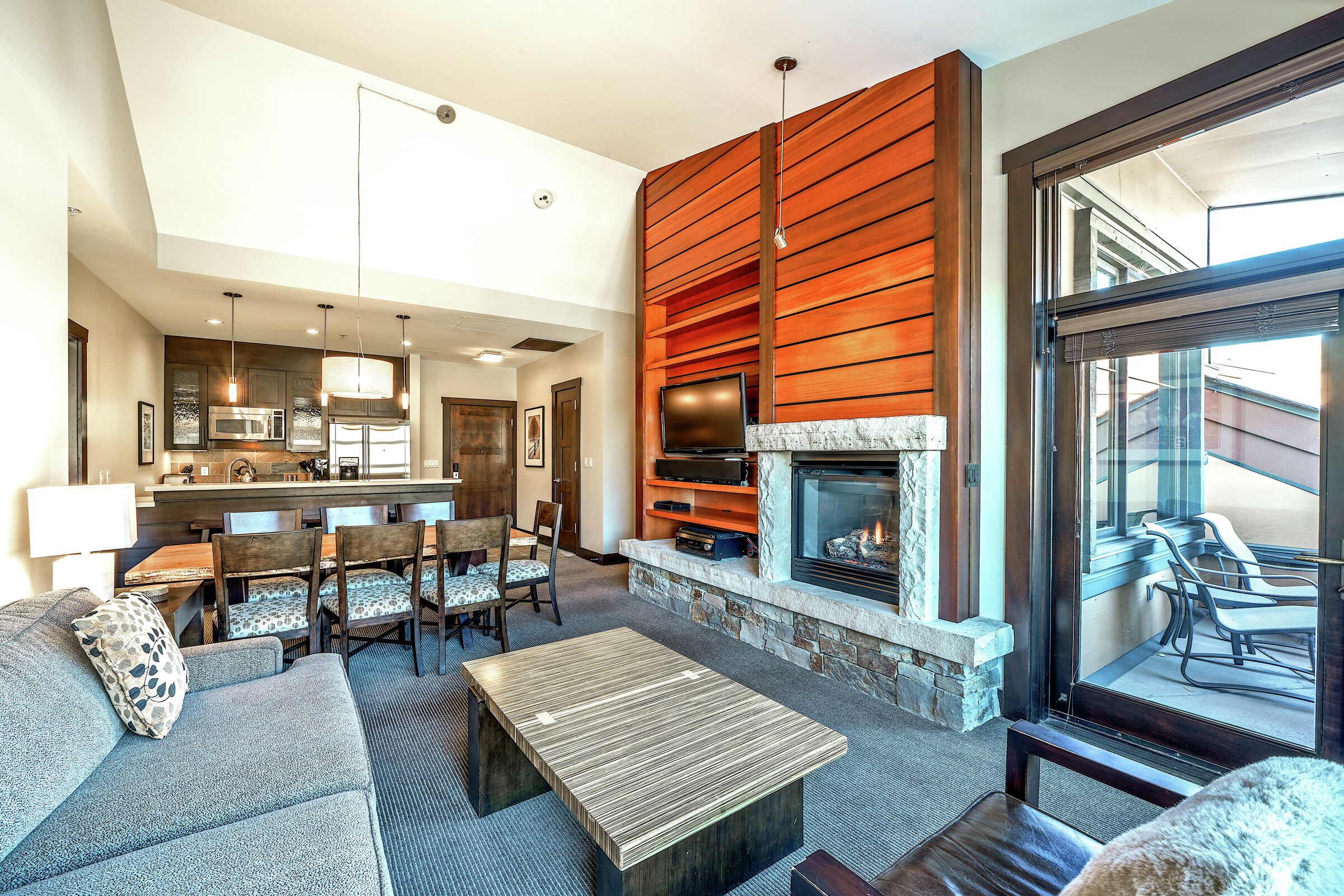 #2305 - Living Area
