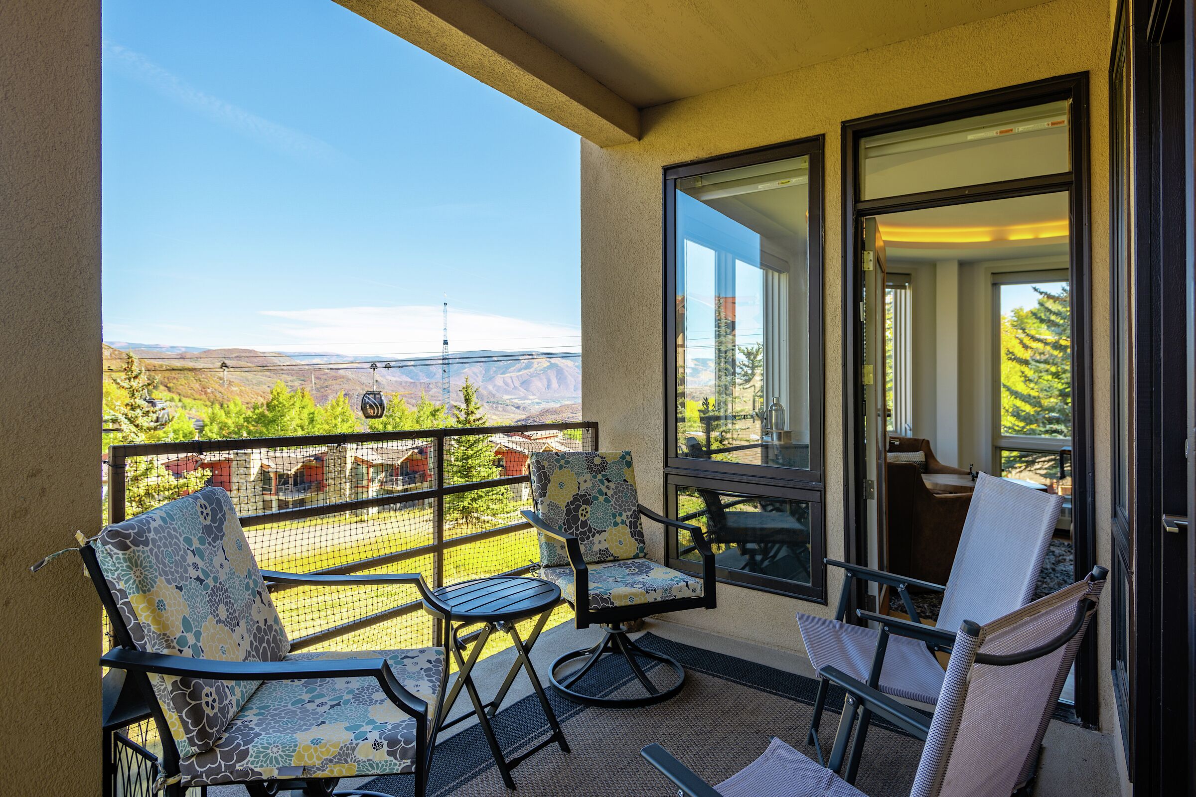 #27 - Balcony