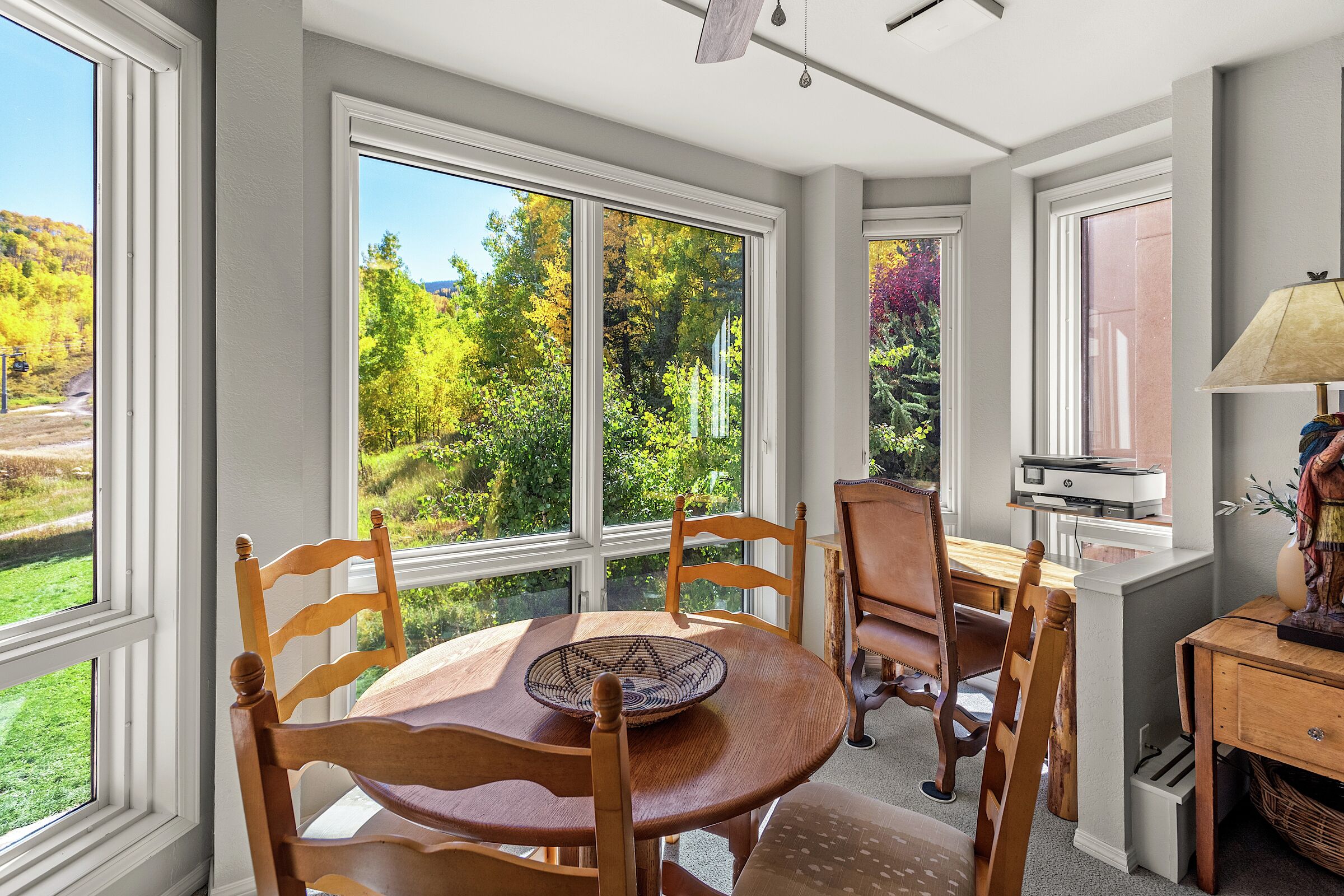 #31 - Breakfast Room