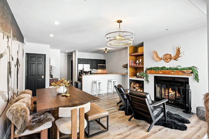 #40 - Living Area