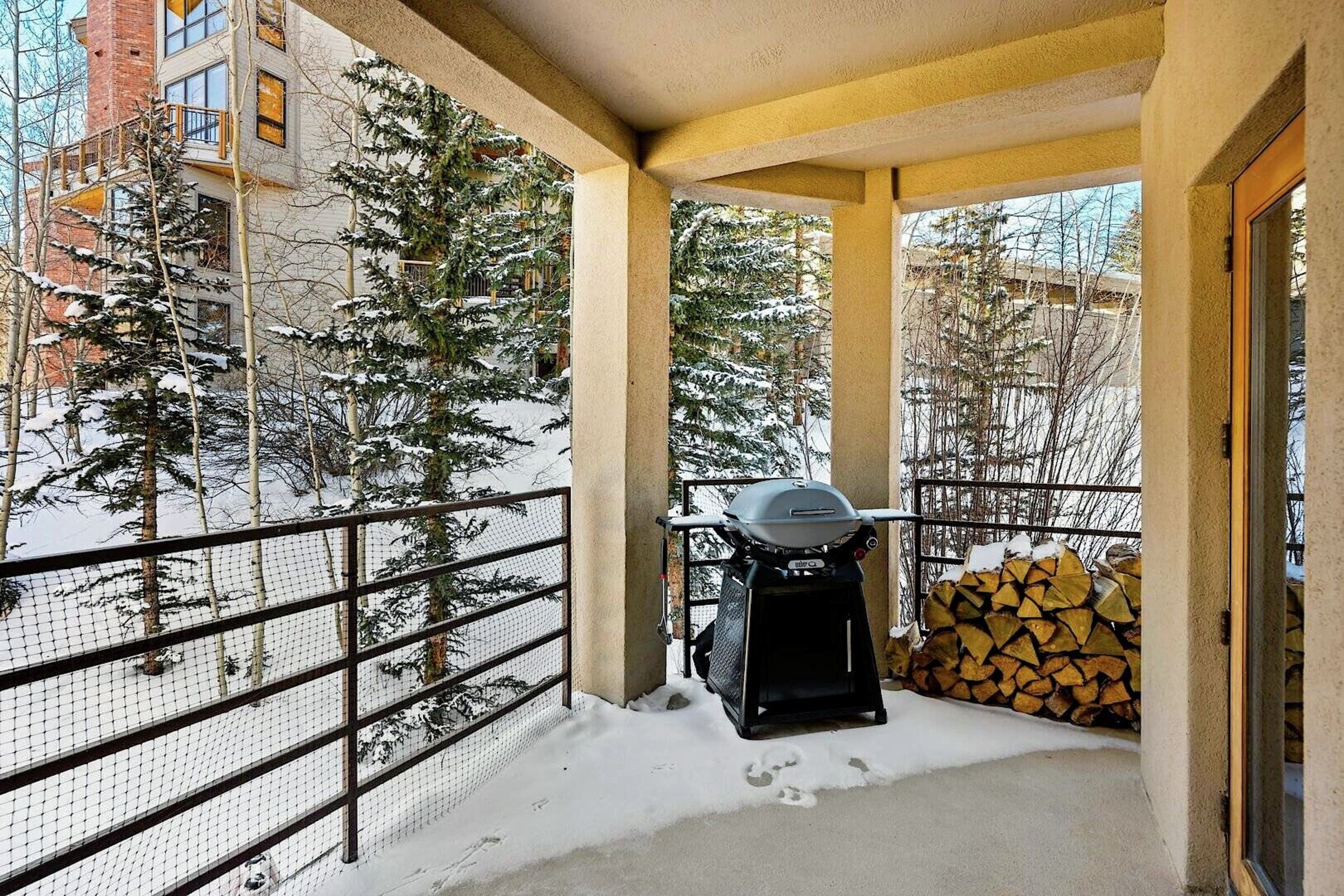#40 - Balcony