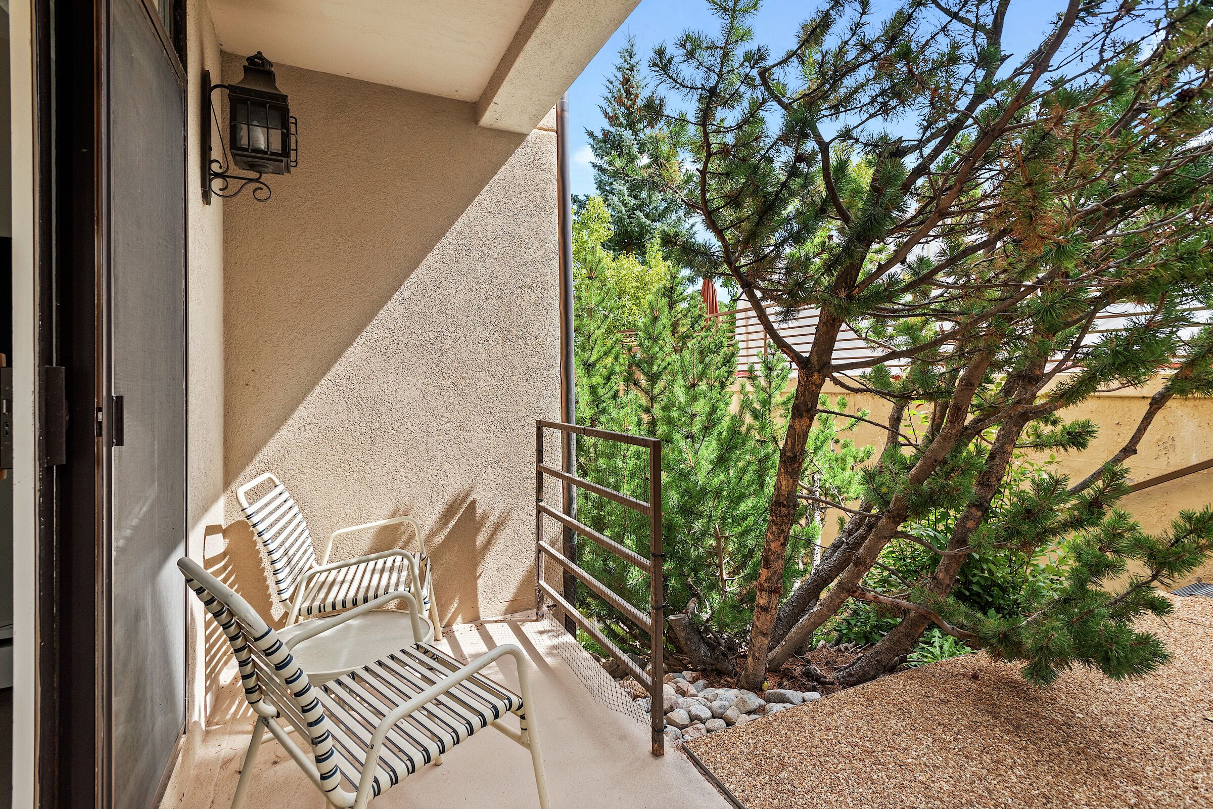 #34 - Balcony