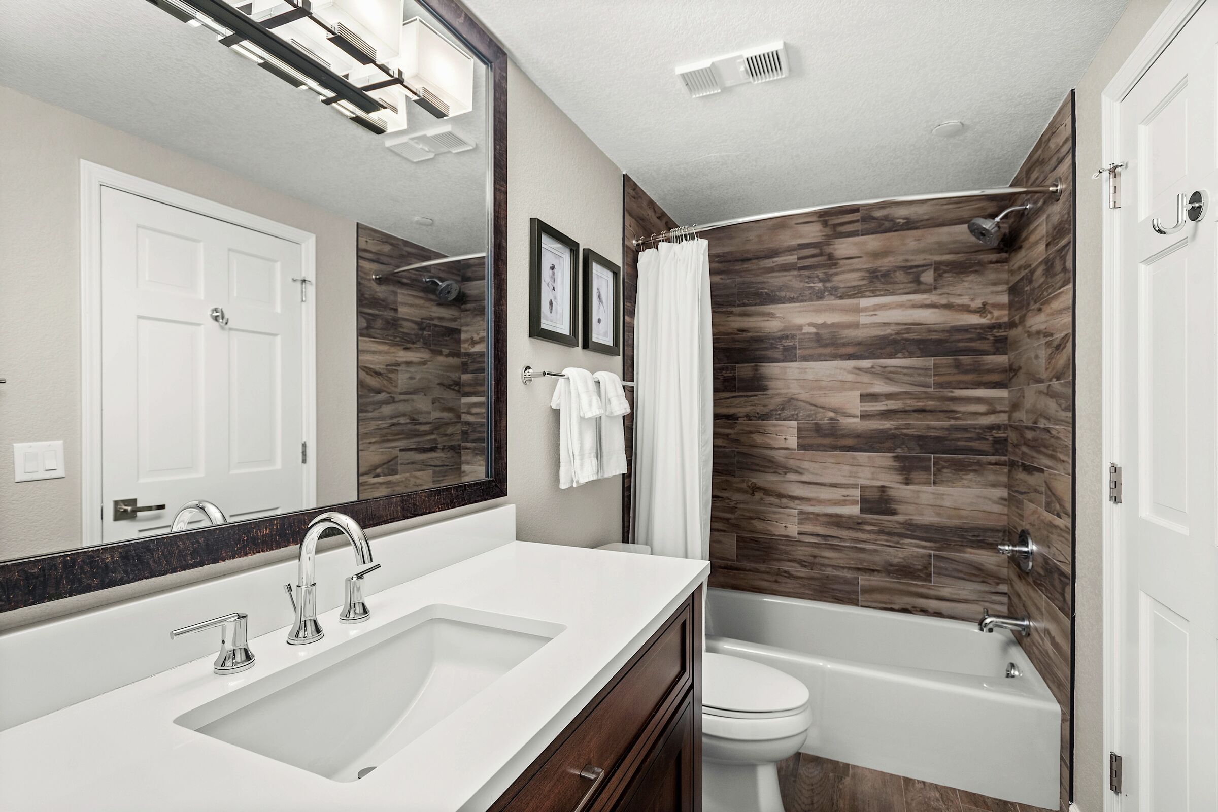 #34 - Bathroom
