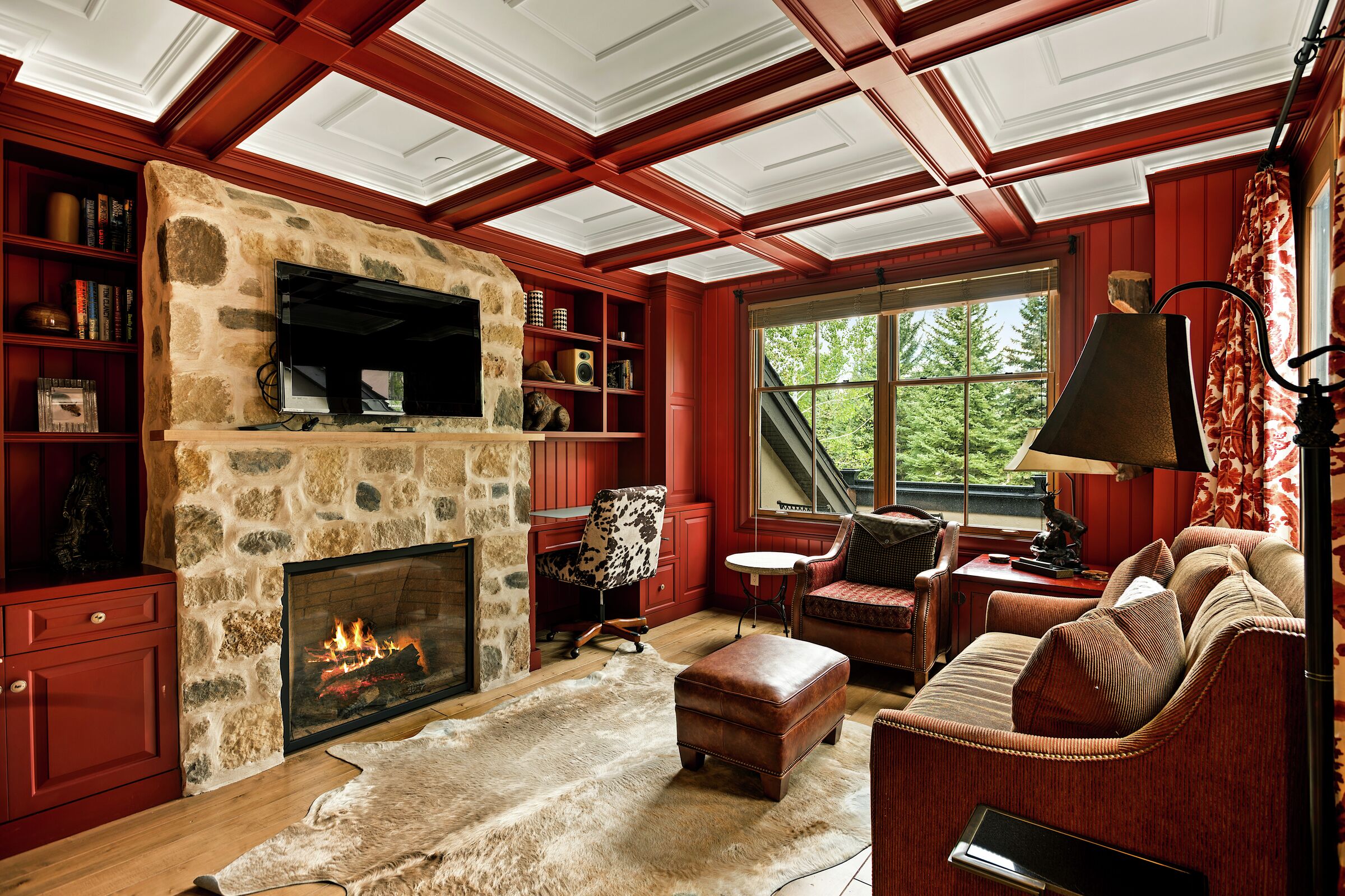 4 Bdrm Exceptional HT - Den