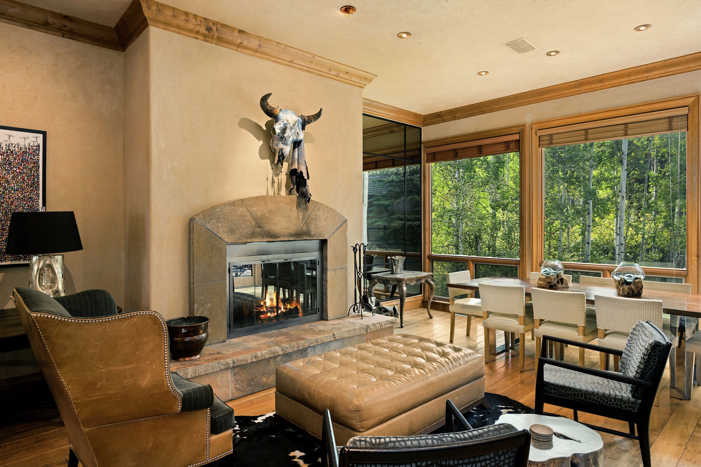 4 Bdrm Exceptional HT - Living Area