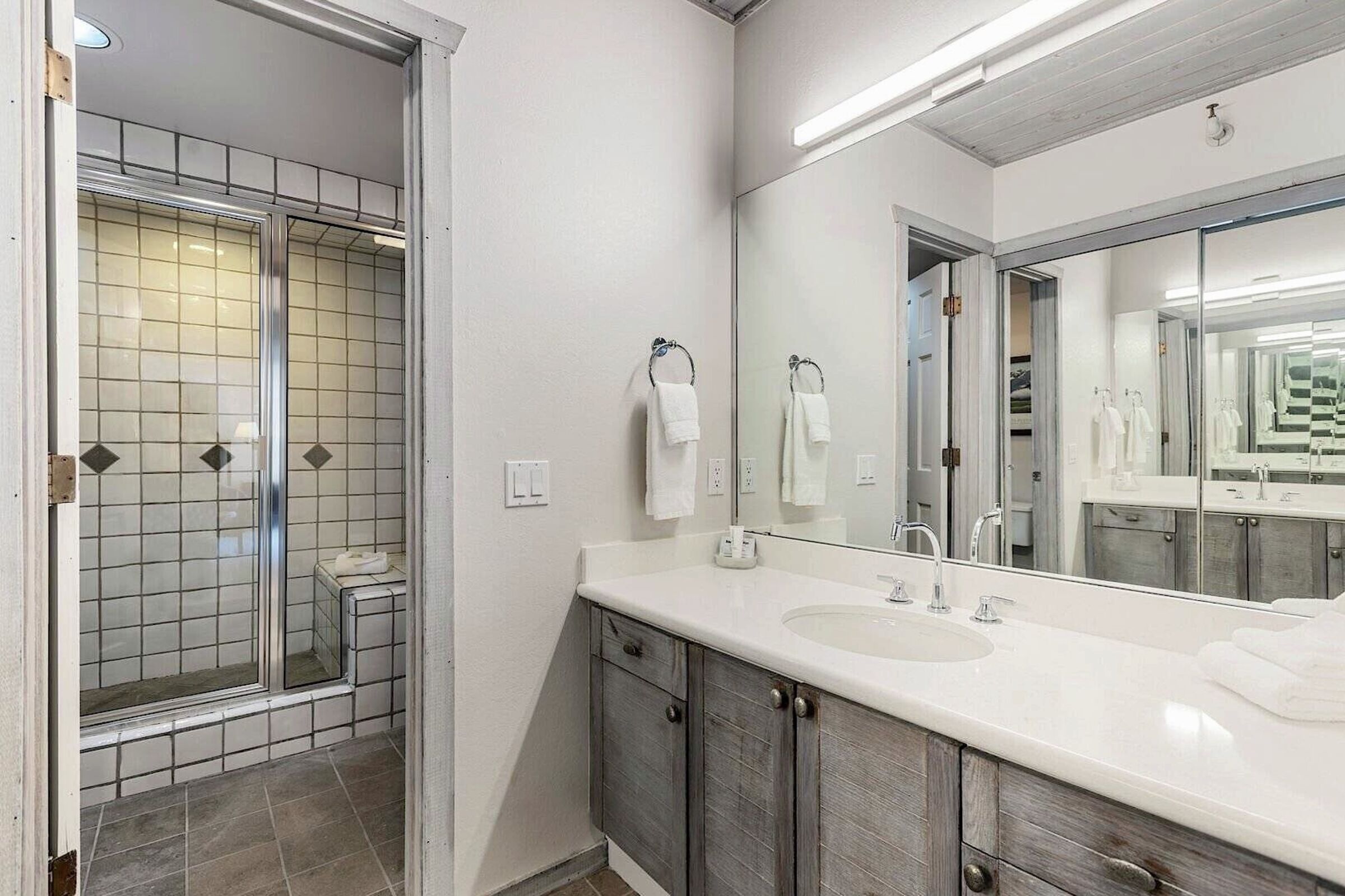 Master Ensuite Bathroom