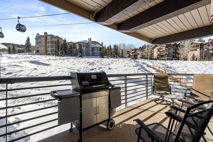 #211 - Balcony