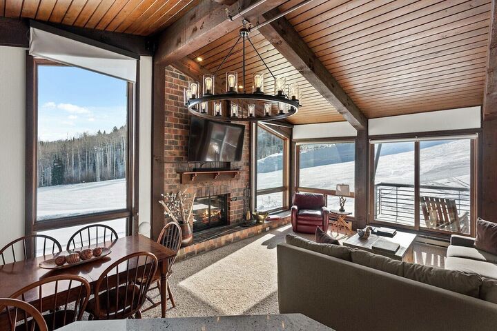 #306 - Living Area