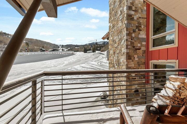#306 - Balcony