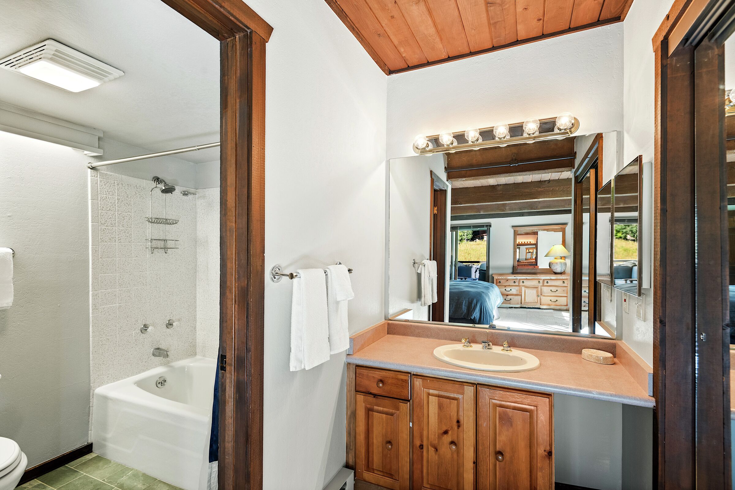 Master Ensuite Bathroom