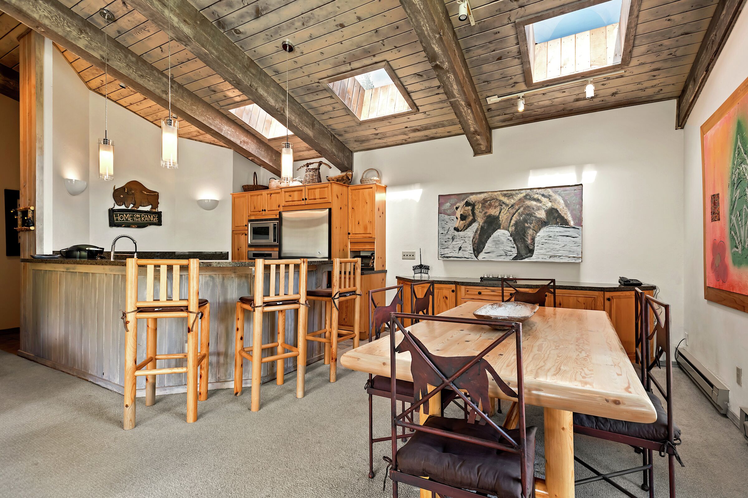 Dining Room & Kitchen