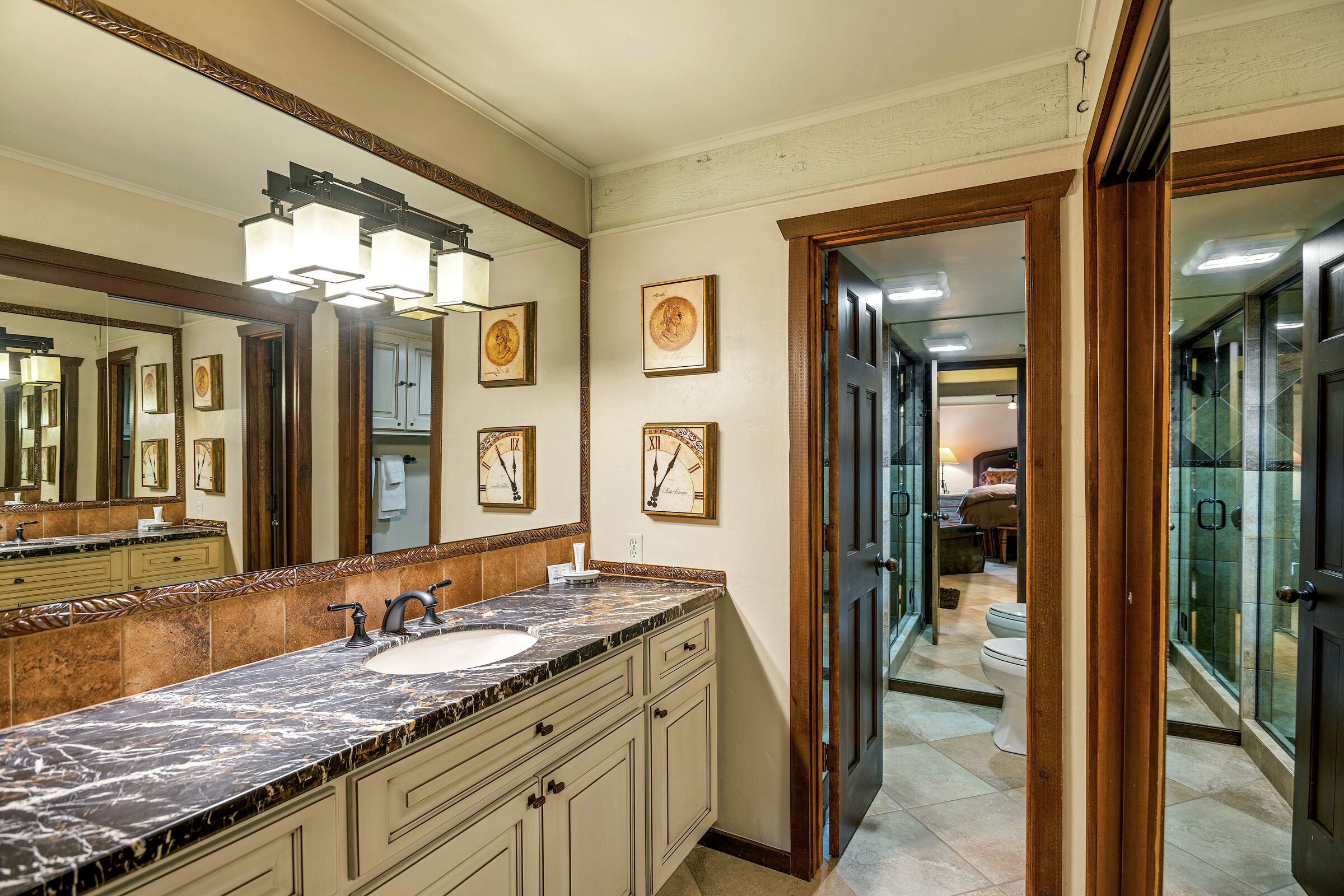 Master Ensuite Bathroom