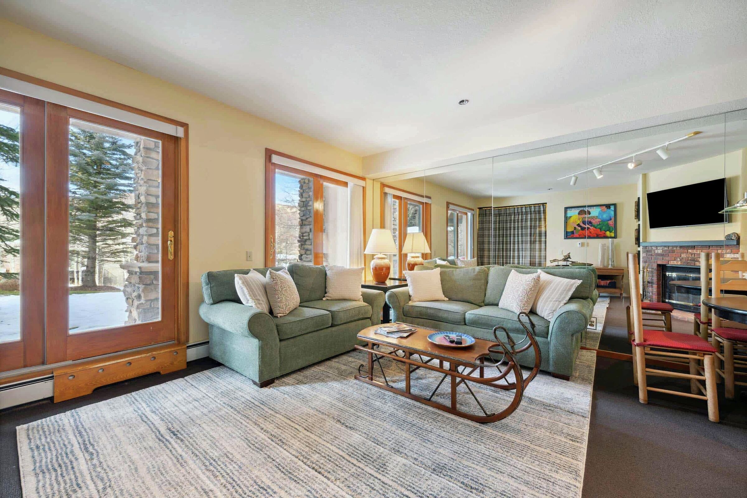 #40 - Living Area