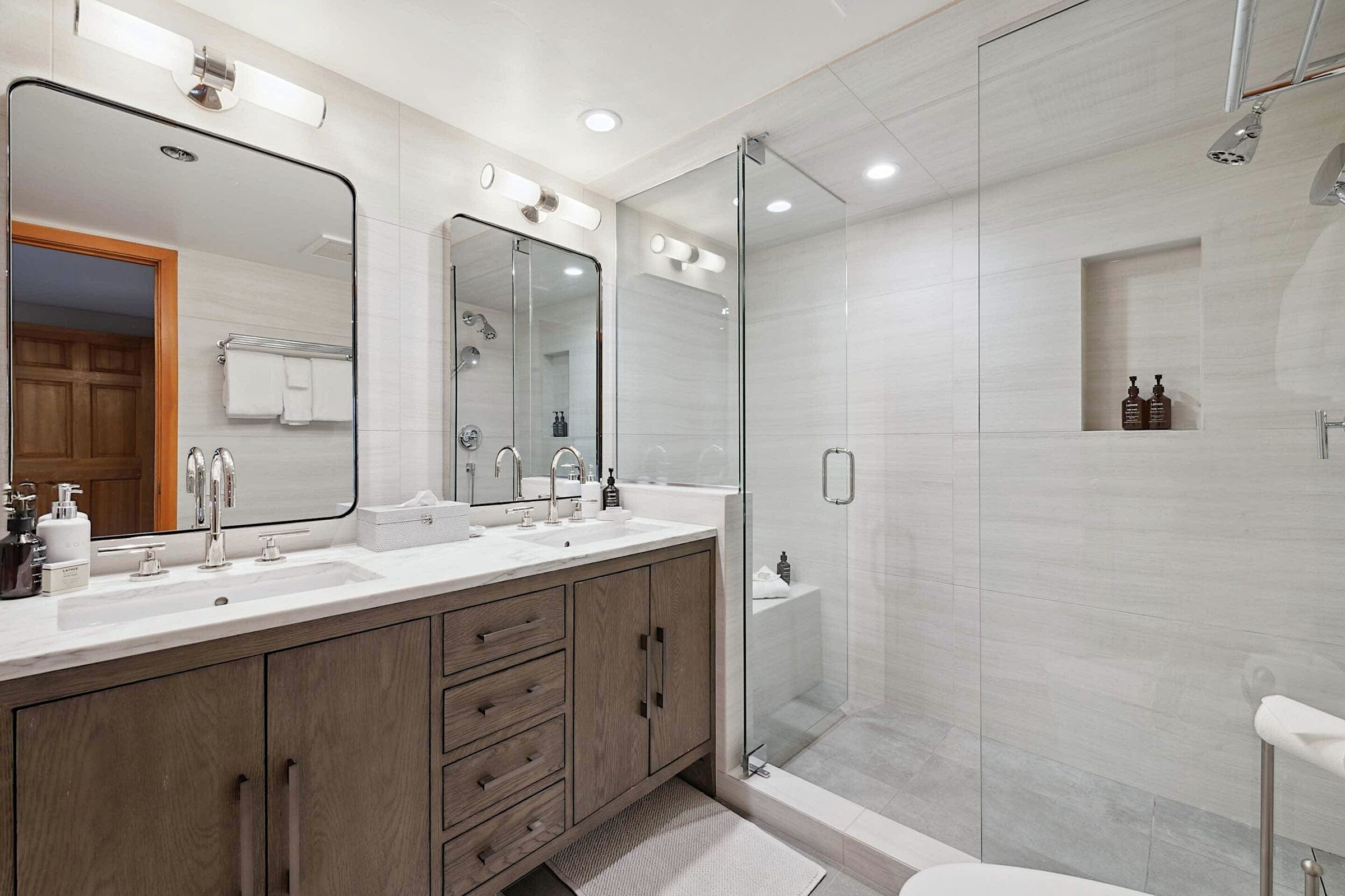 #19 - Master Ensuite Bathroom