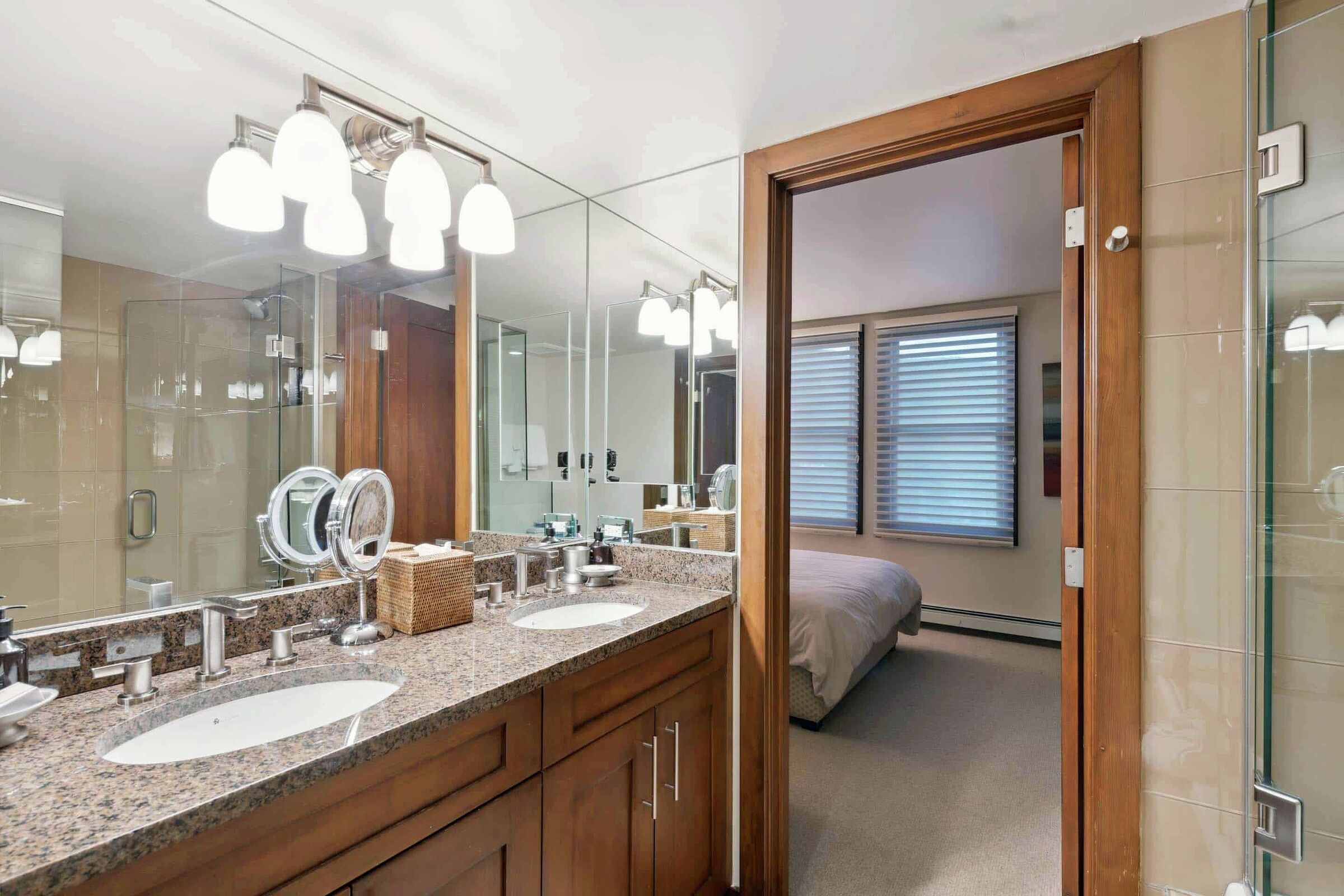 #35 - Master Ensuite Bathroom