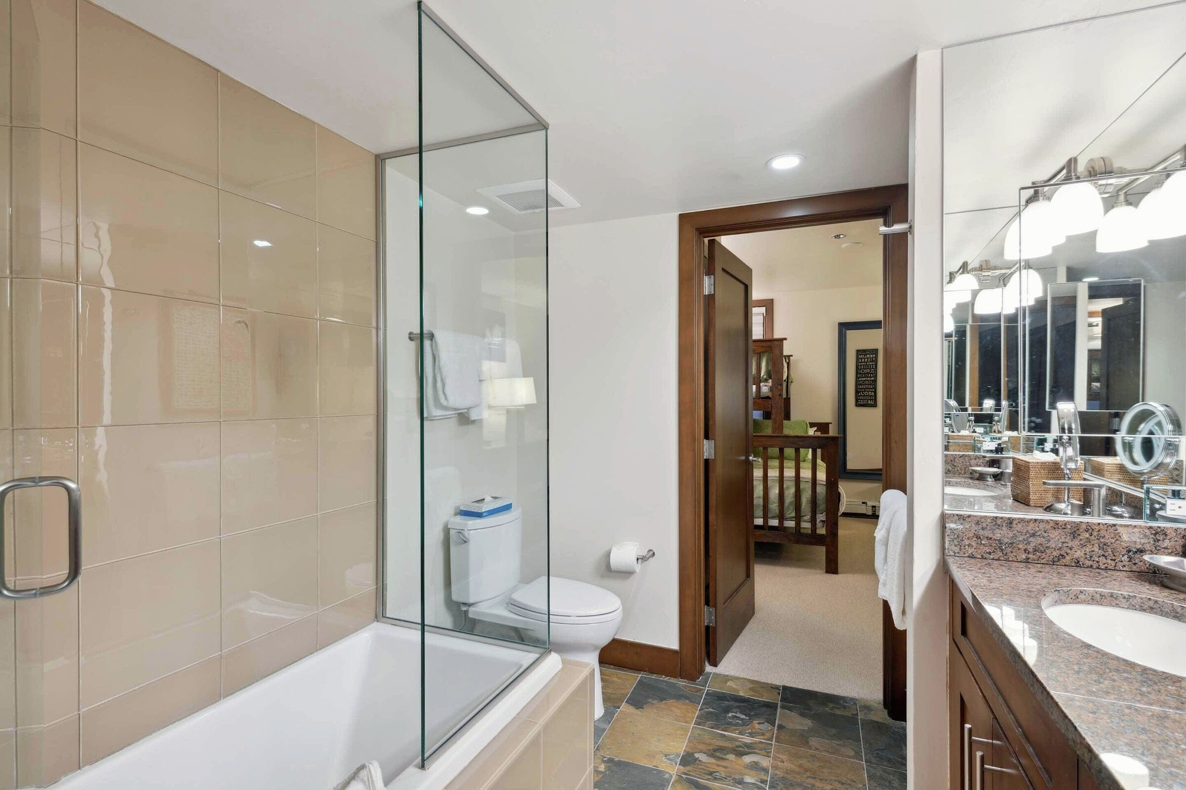 #35 - Ensuite Bathroom
