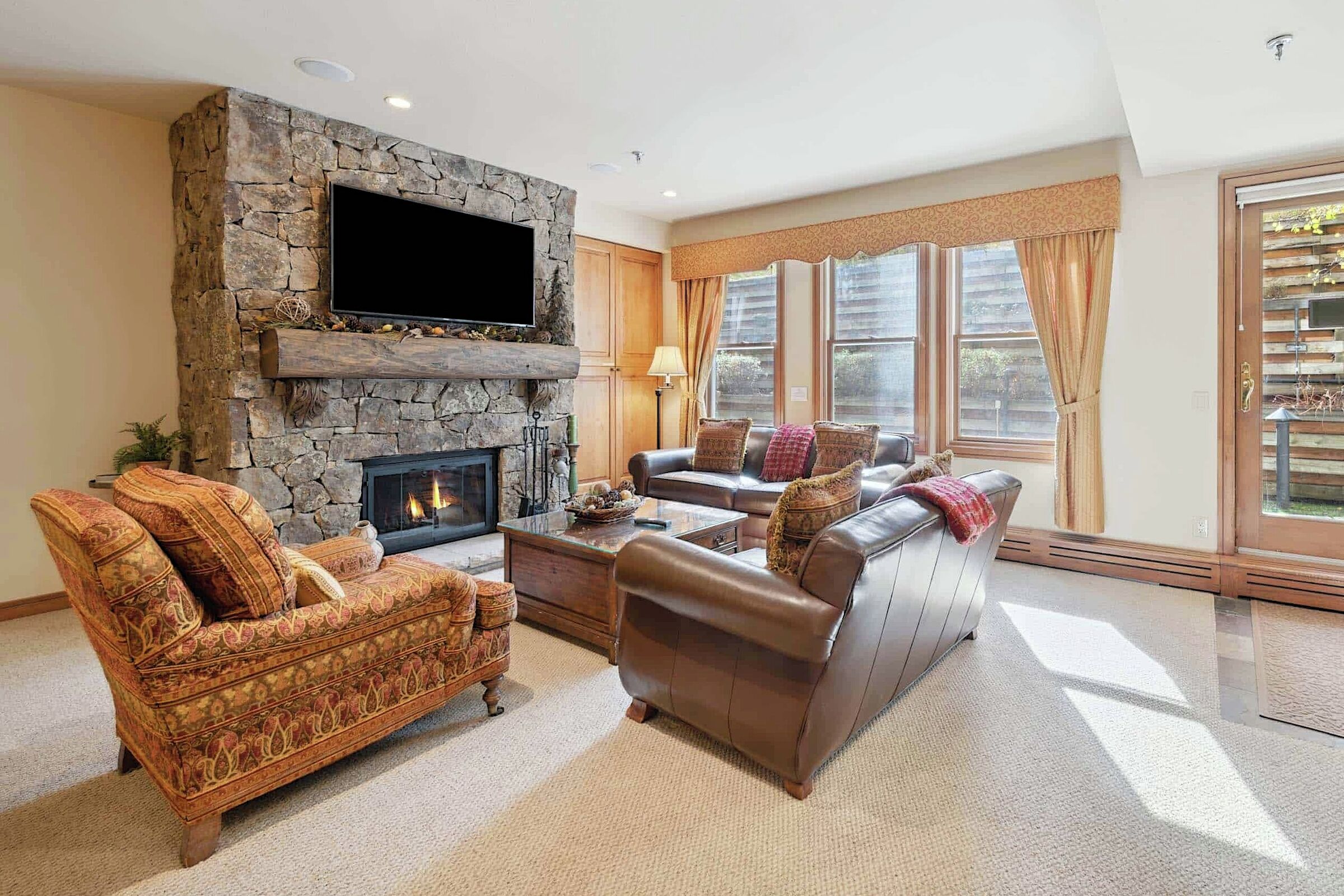 #18 - Living Area