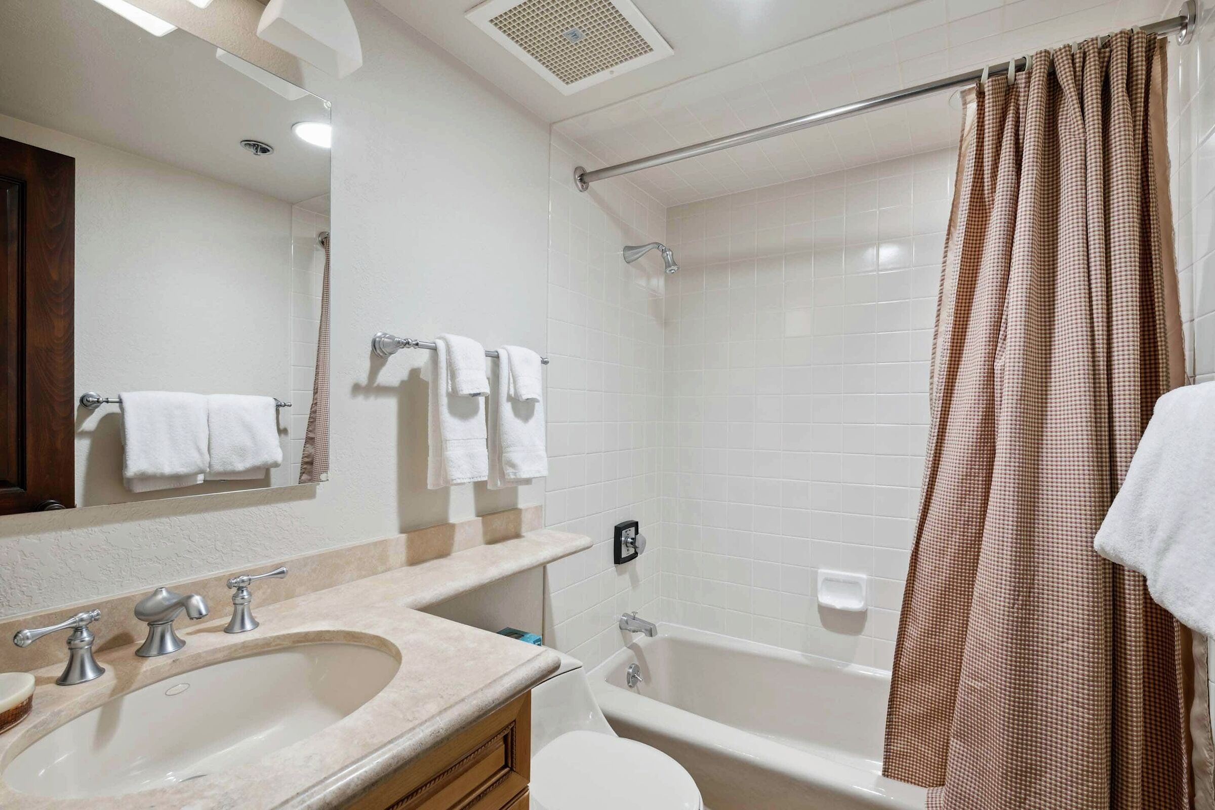 #37 - Bathroom