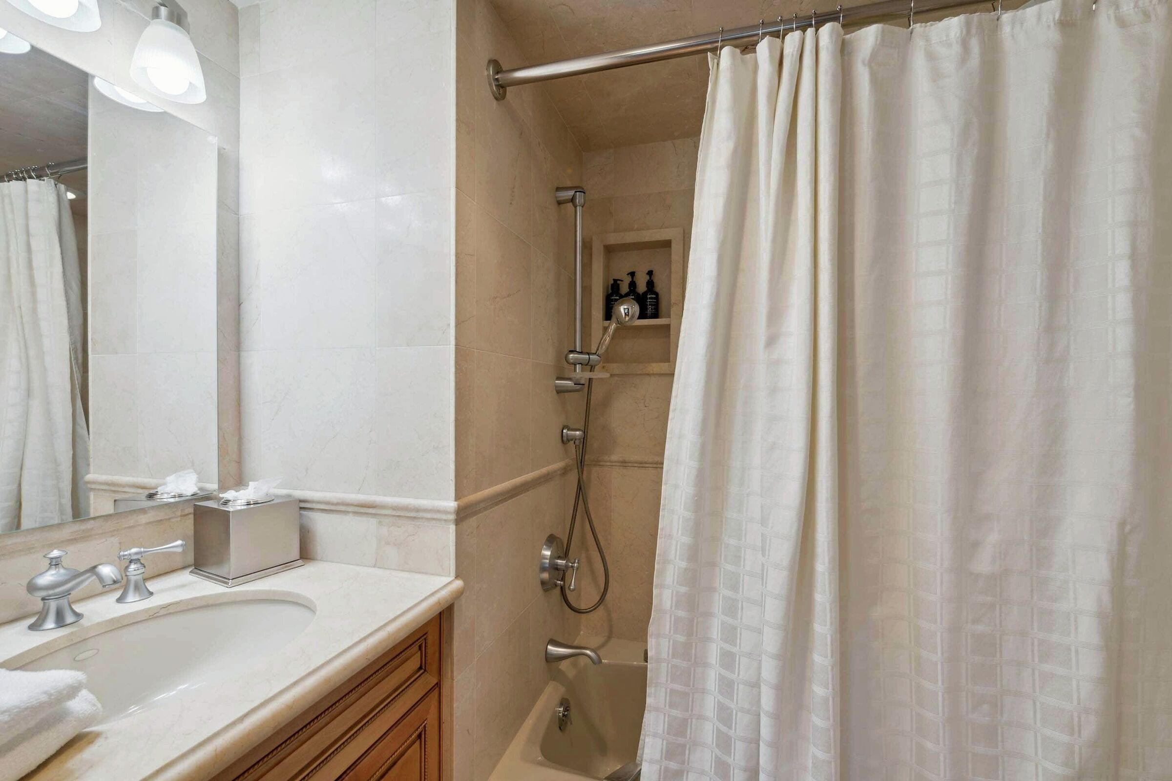 #37 - Master Ensuite Bathroom