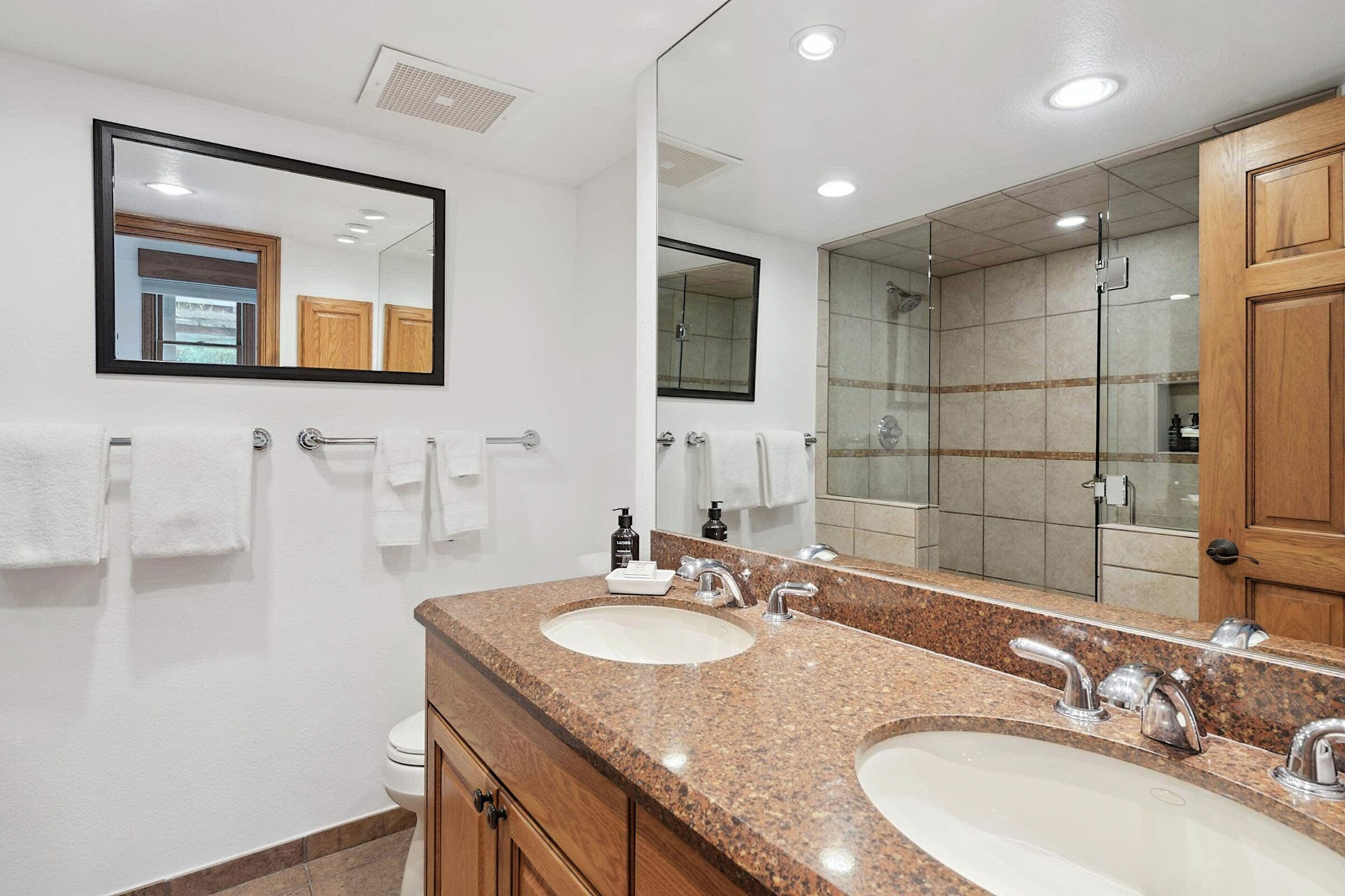 #08 - Master Ensuite Bathroom