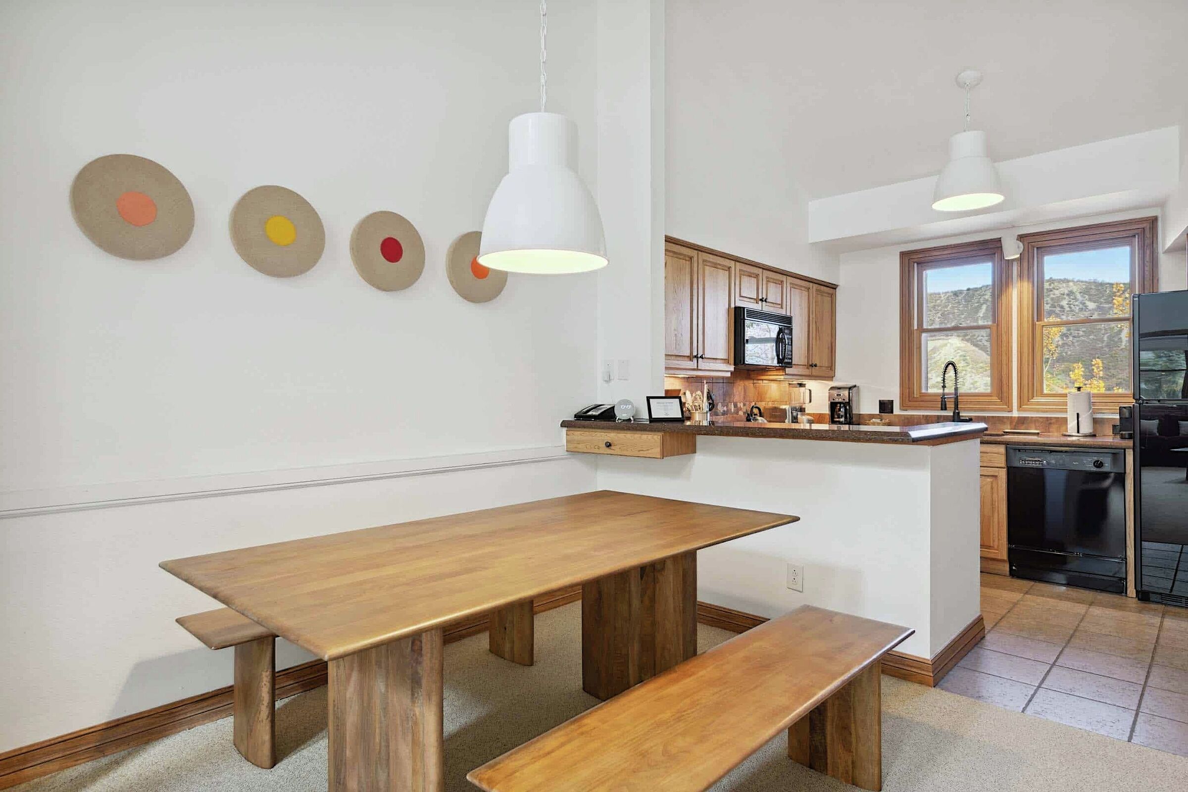 #08 - Dining Room