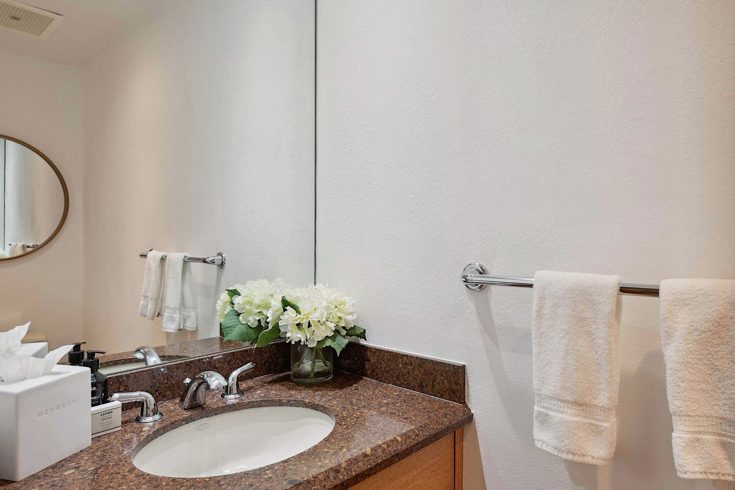 #08 - Bathroom
