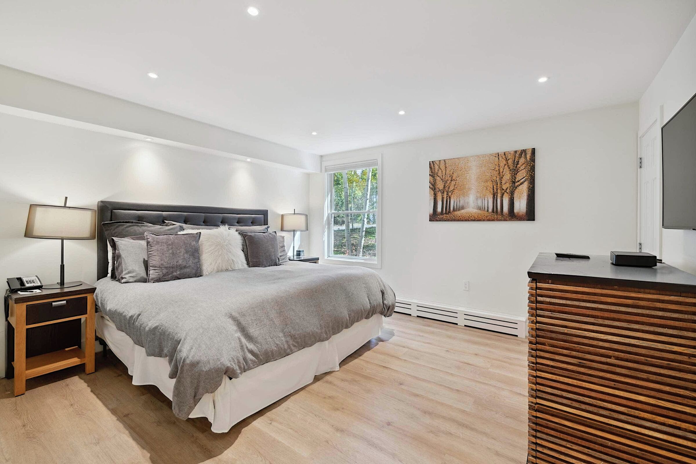 #02 - Master Bedroom
