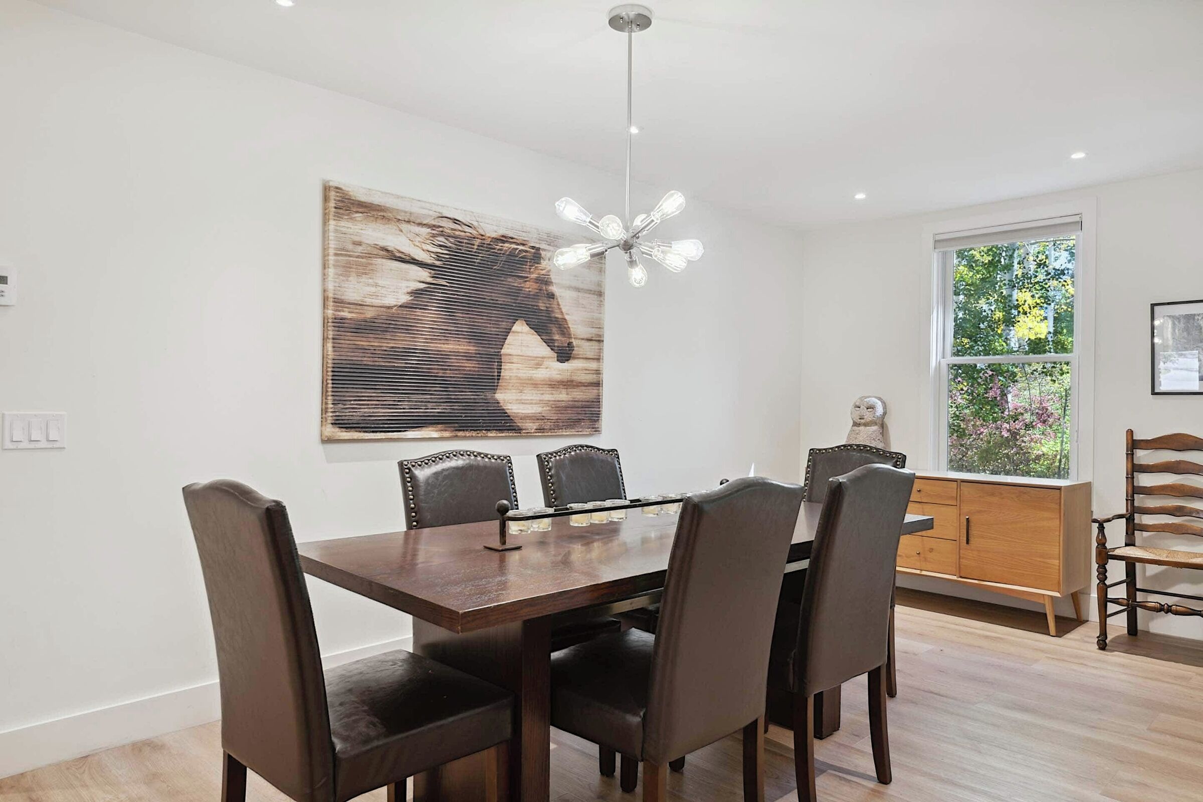 #02 - Dining Room