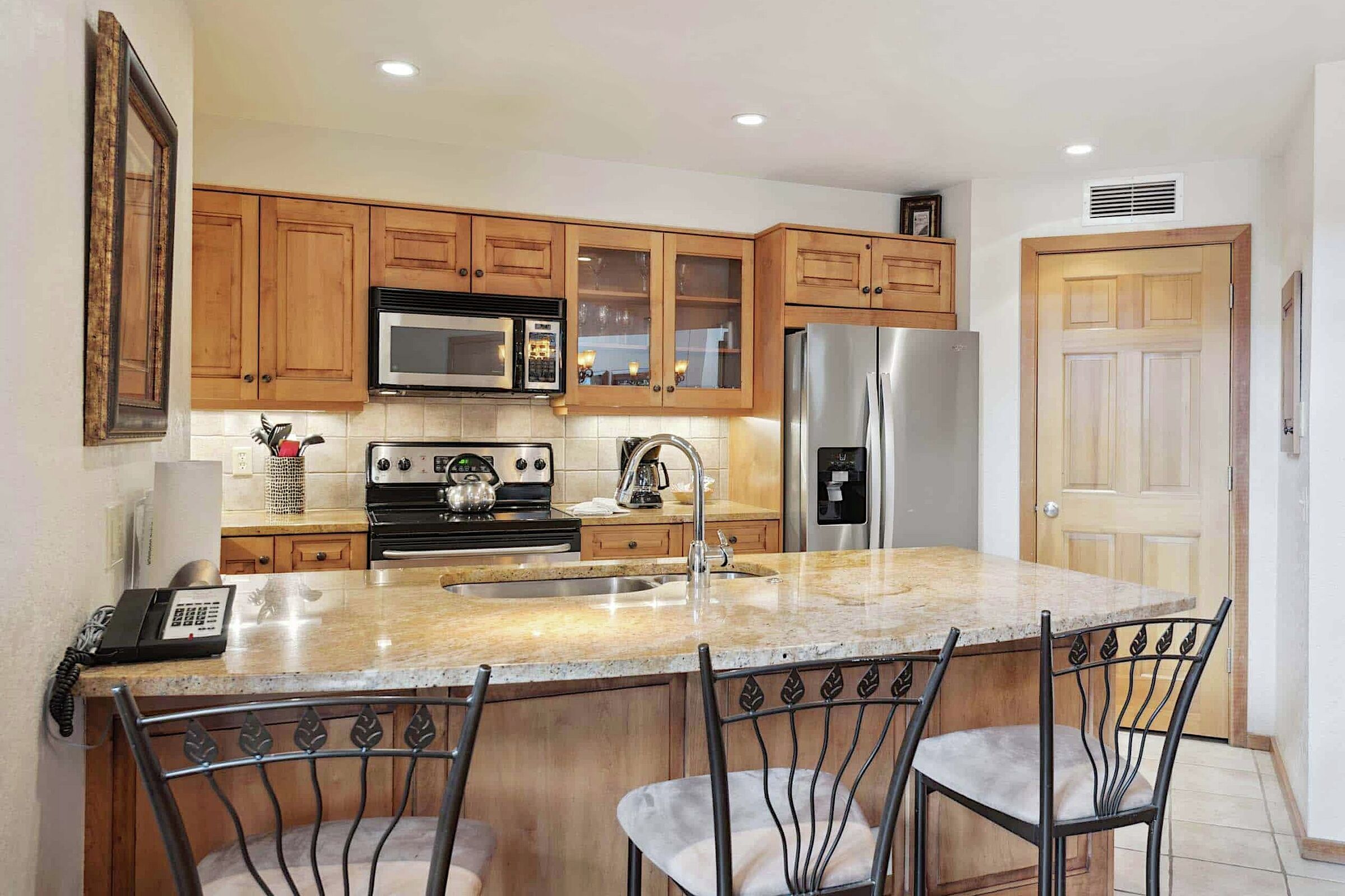 #04 - Kitchen
