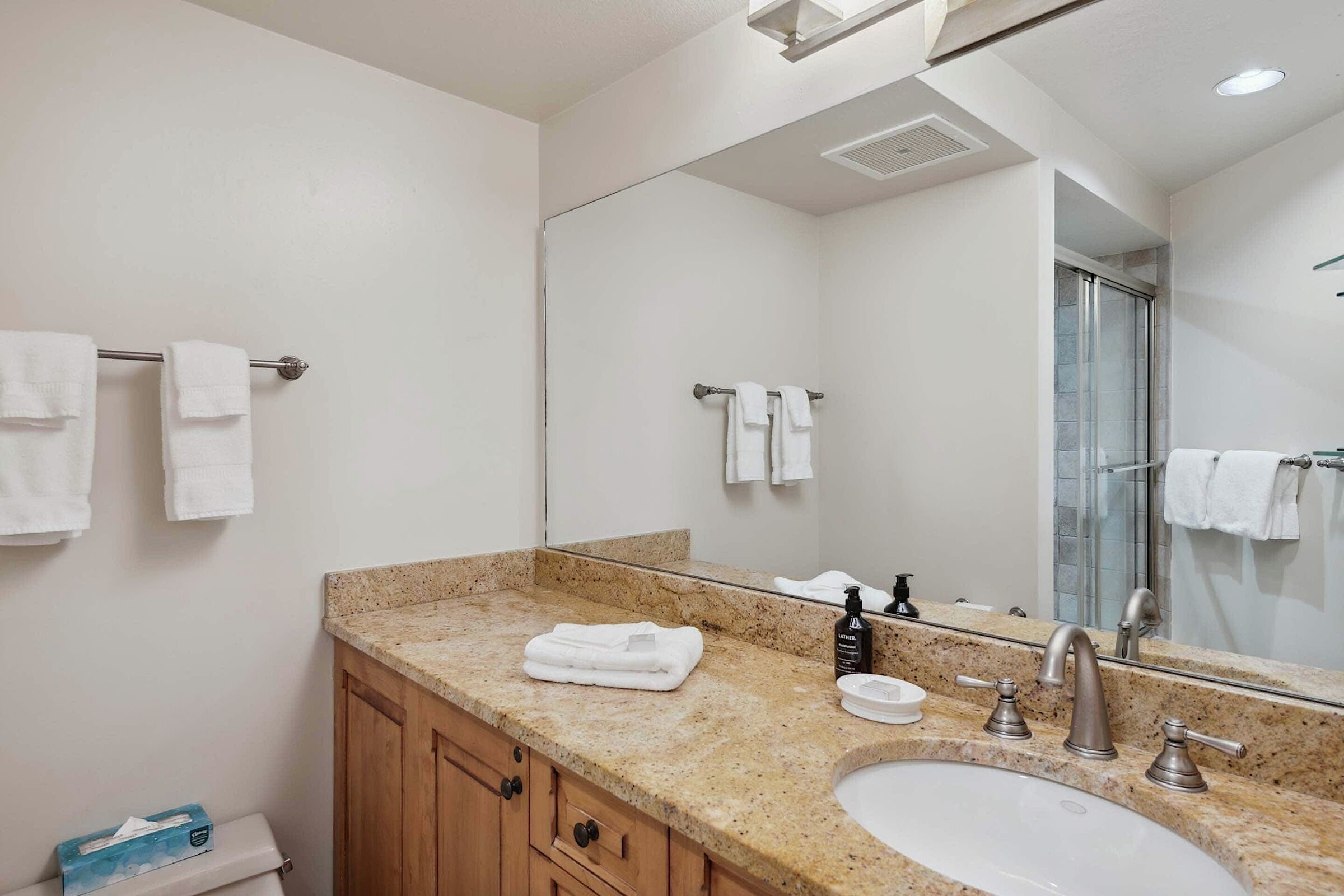 #04 - Bathroom