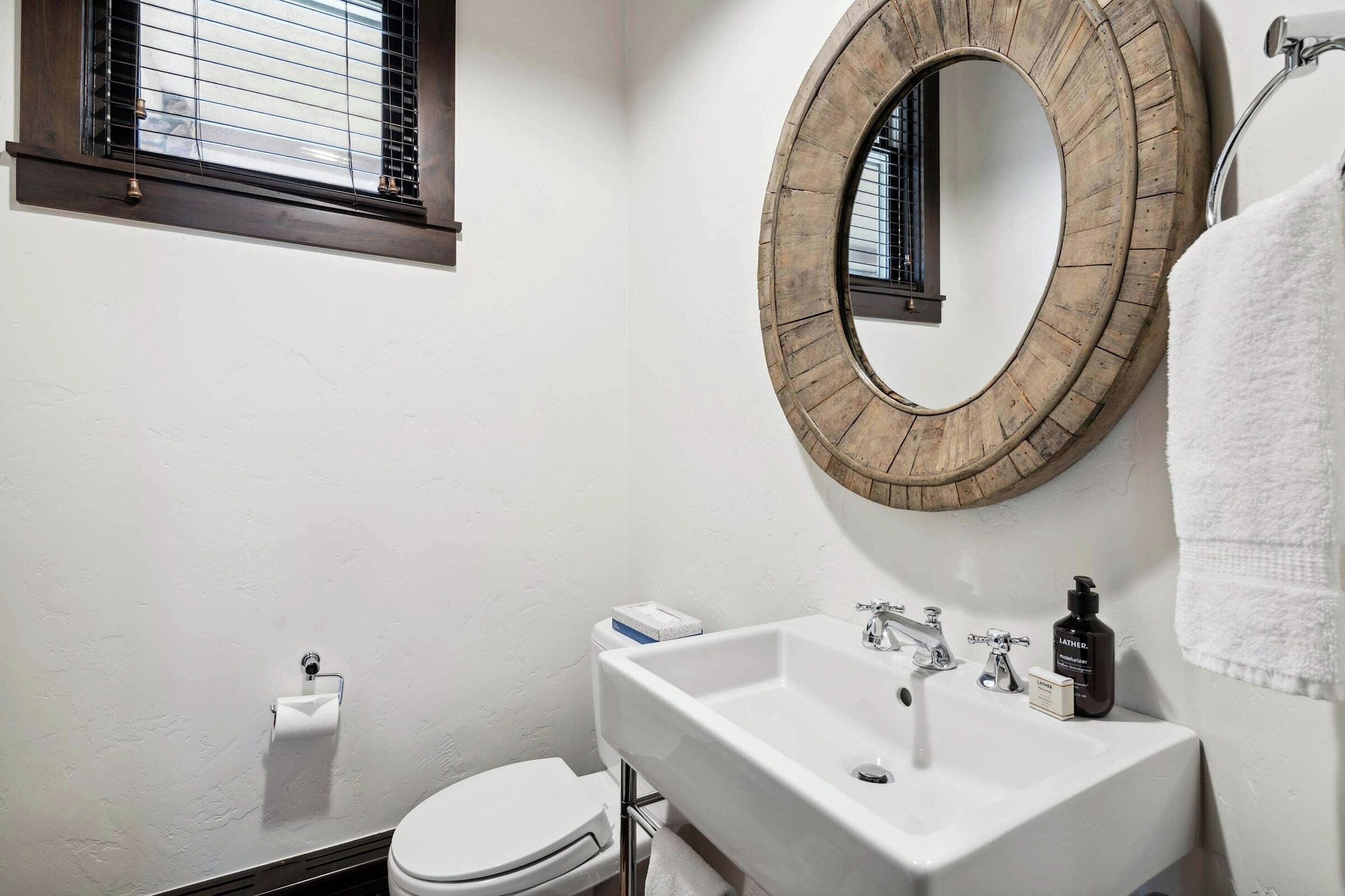 #55 - Bathroom