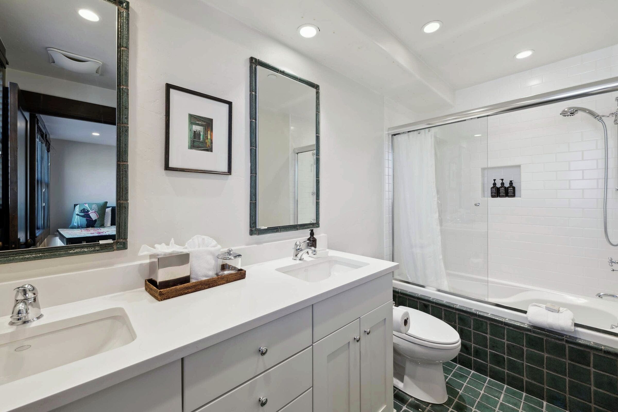 #55 - Ensuite Bathroom