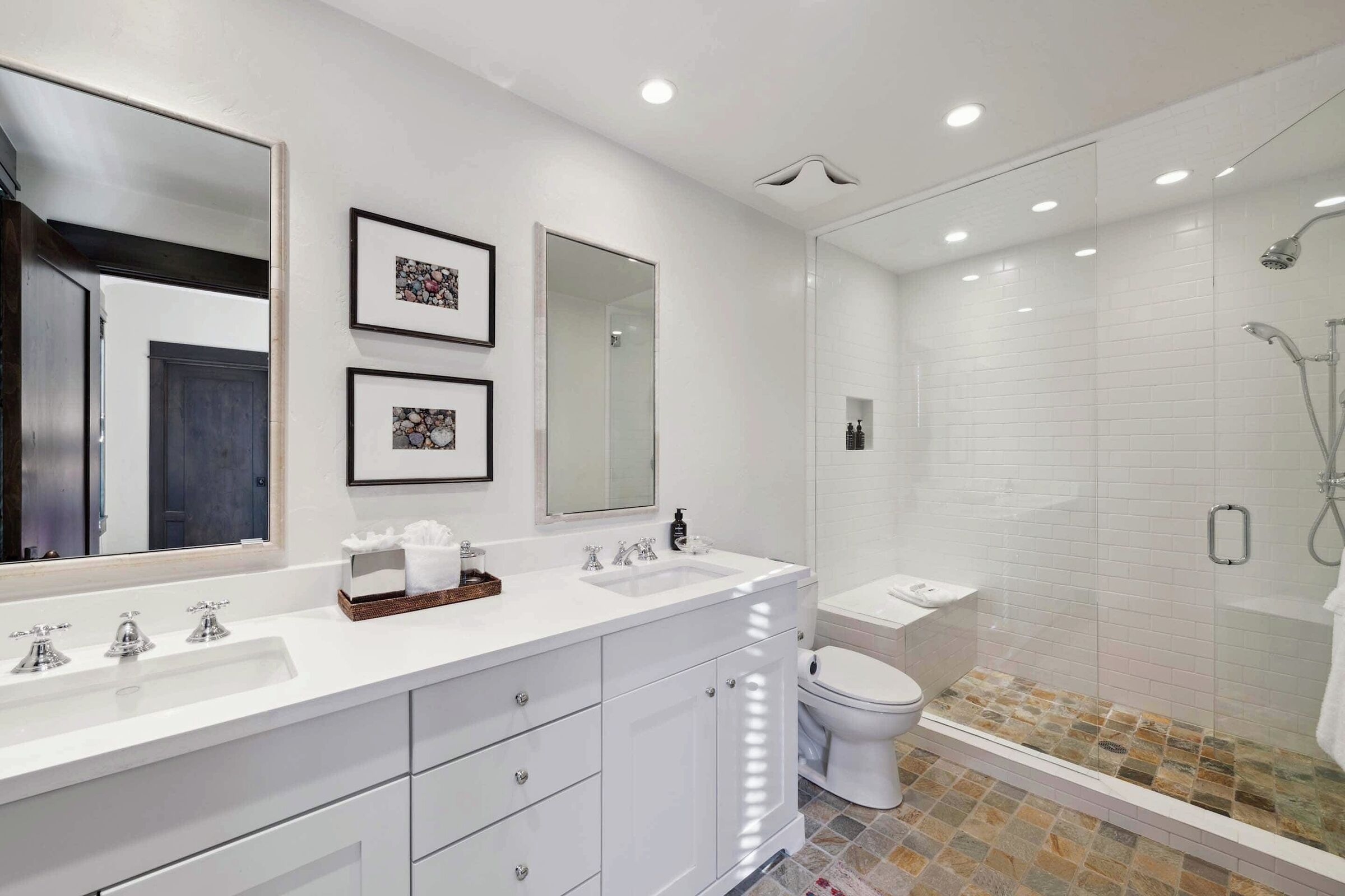 #55 - Bathroom