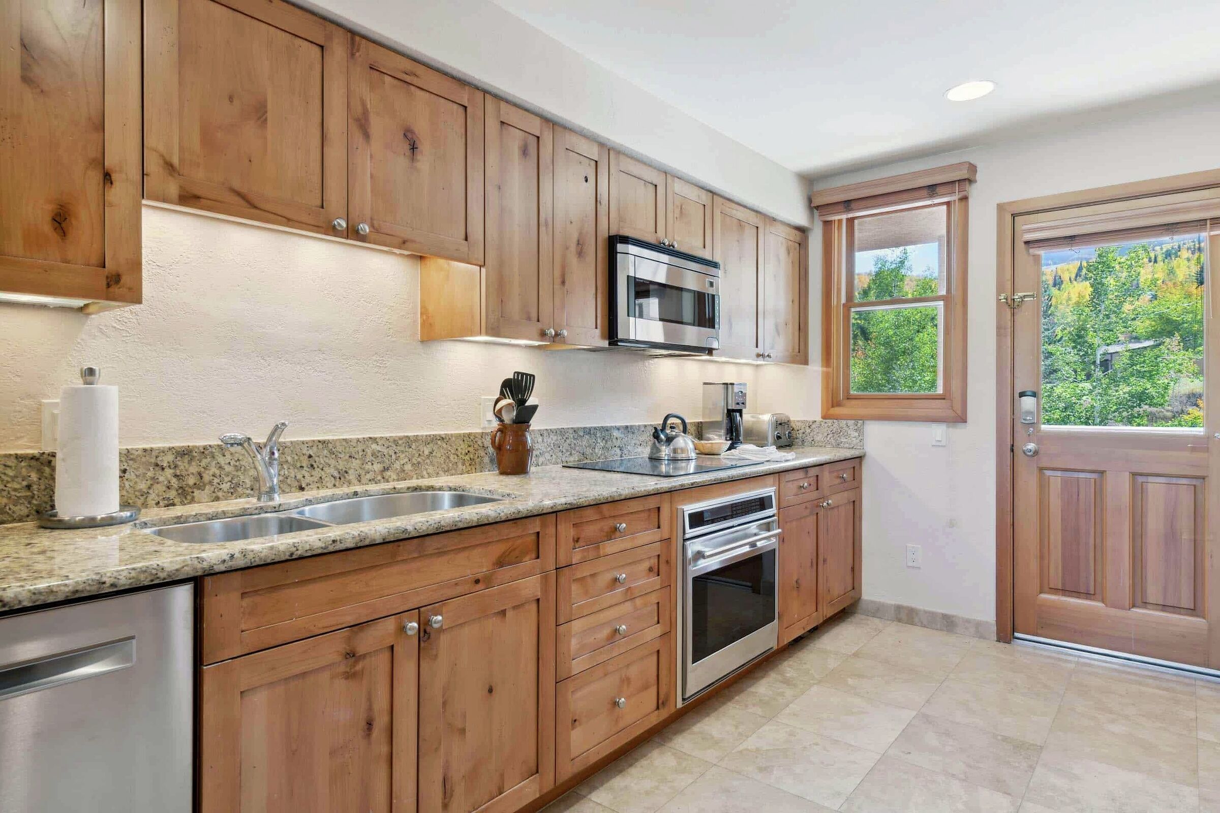 #48 - Kitchen