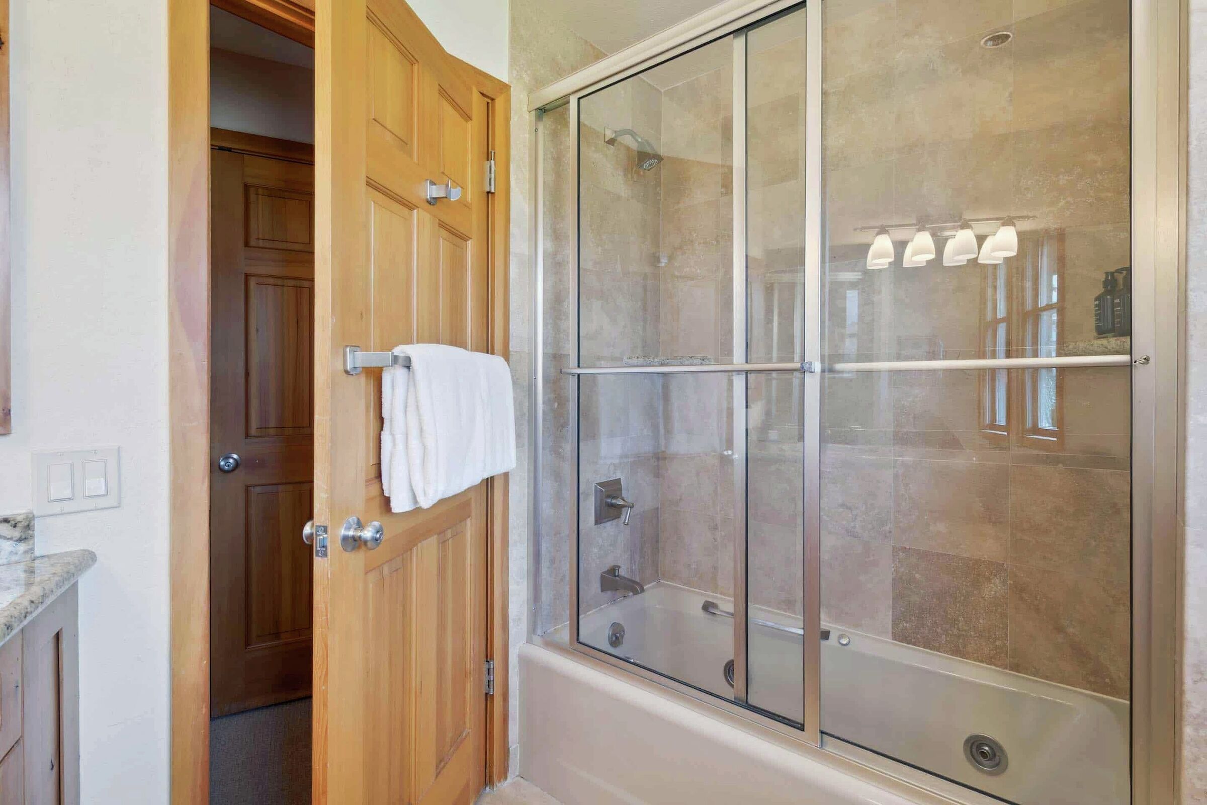 #48 - Bathroom