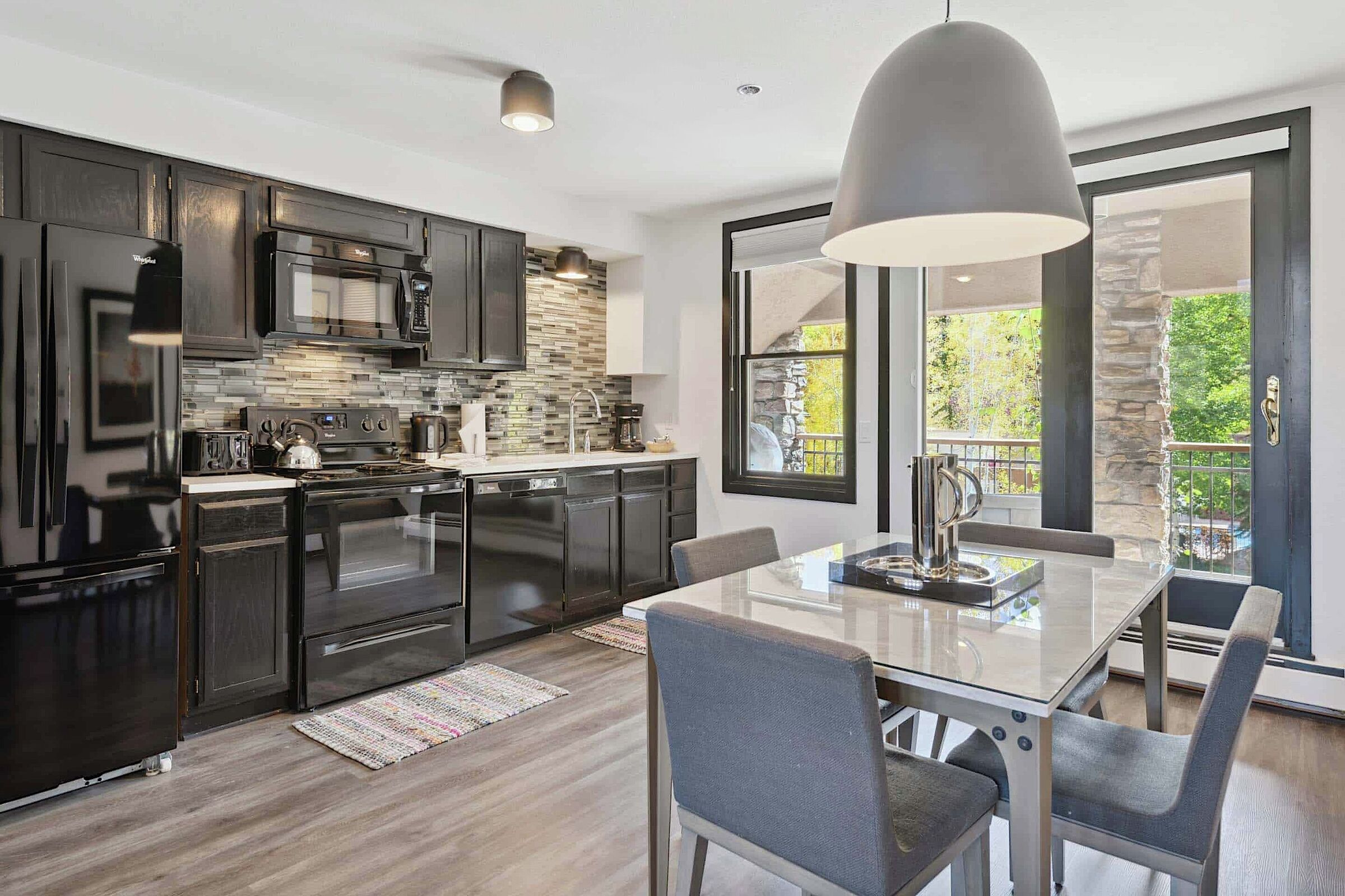 Kitchen & Dining Room