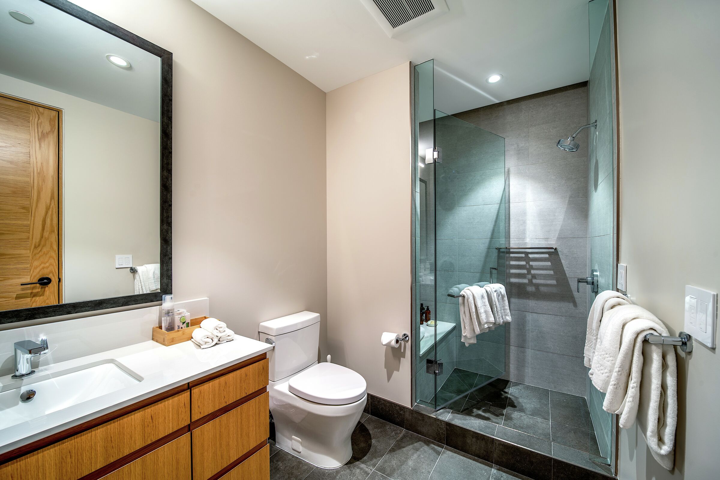 #503 West - Ensuite Bathroom