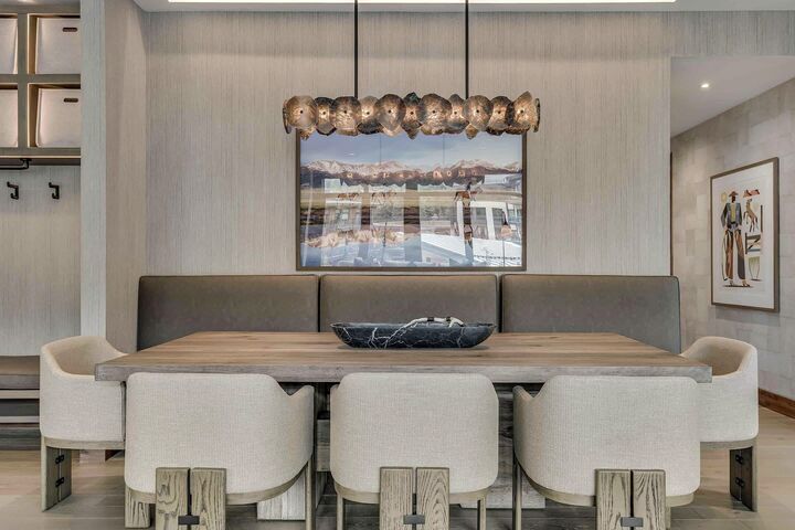 #603 West - Dining Area